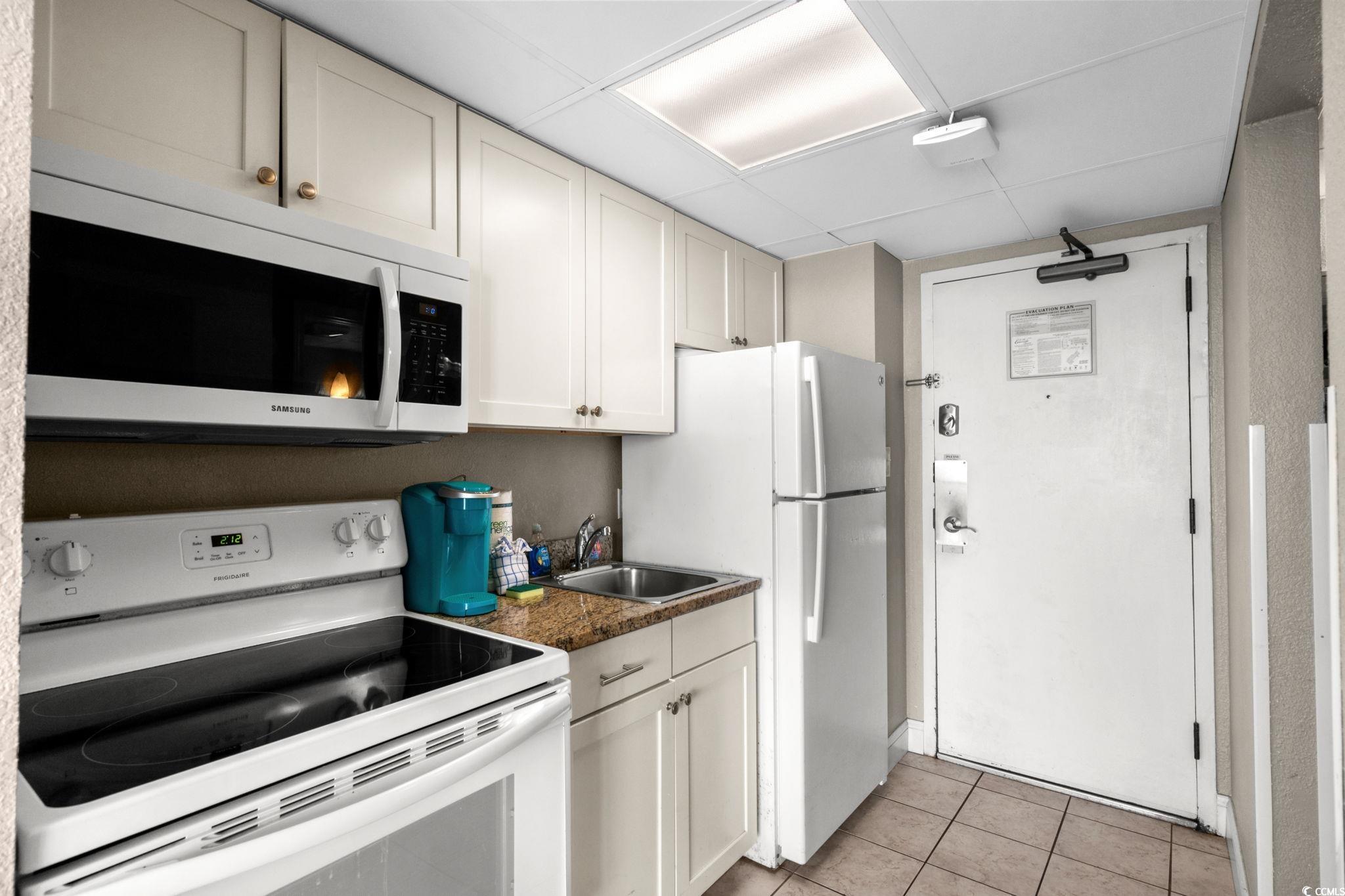 6900 Ocean Blvd. N Property Photo 5