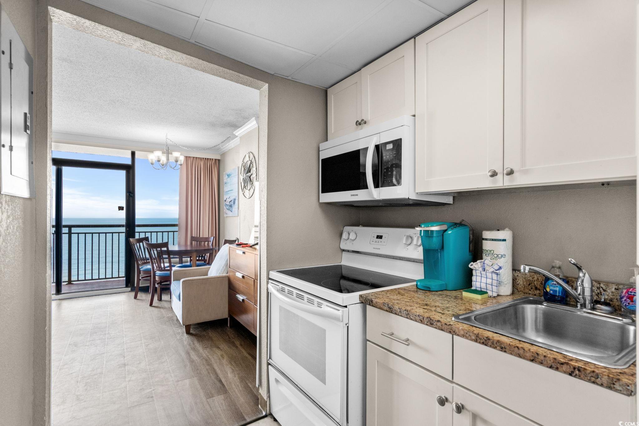 6900 Ocean Blvd. N Property Photo 7