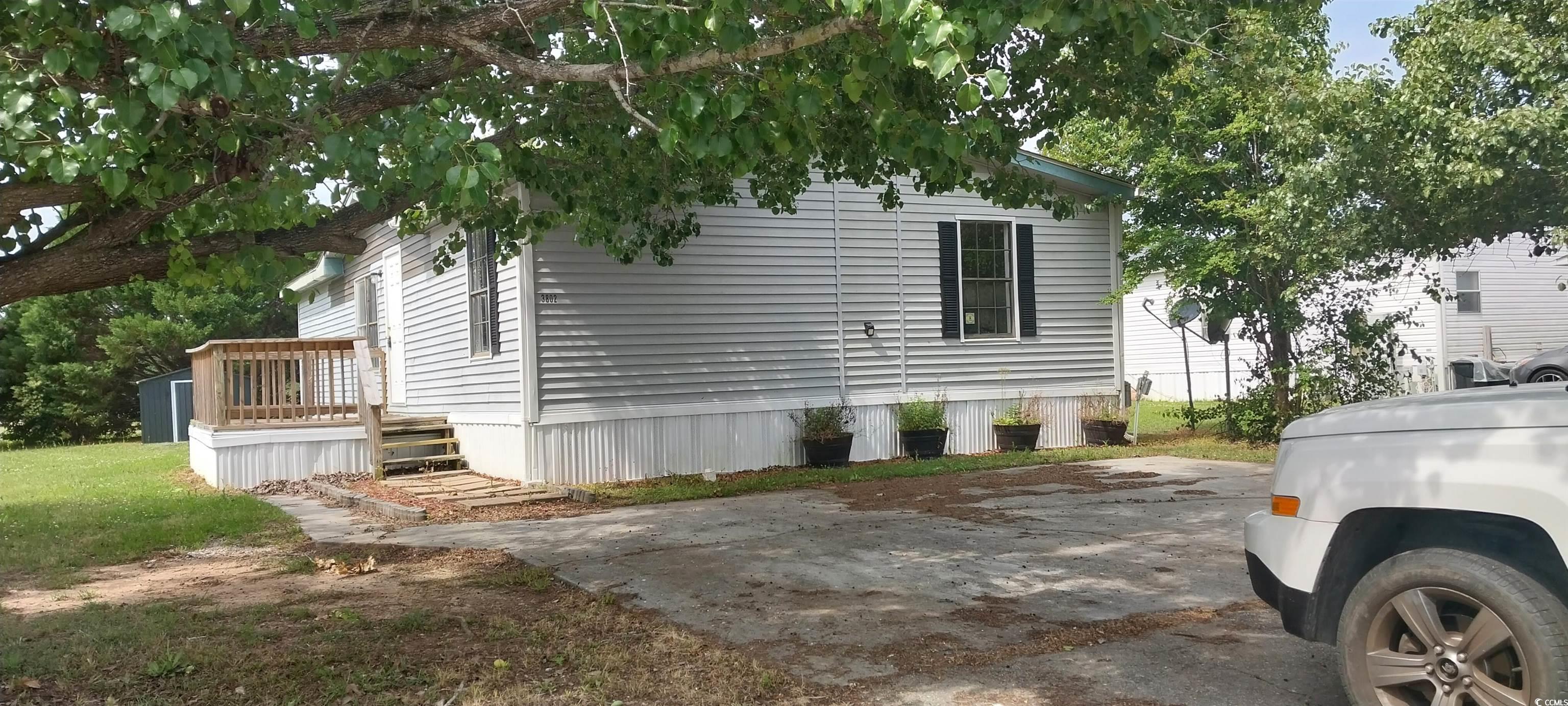3802 Stern Dr. Property Photo 3