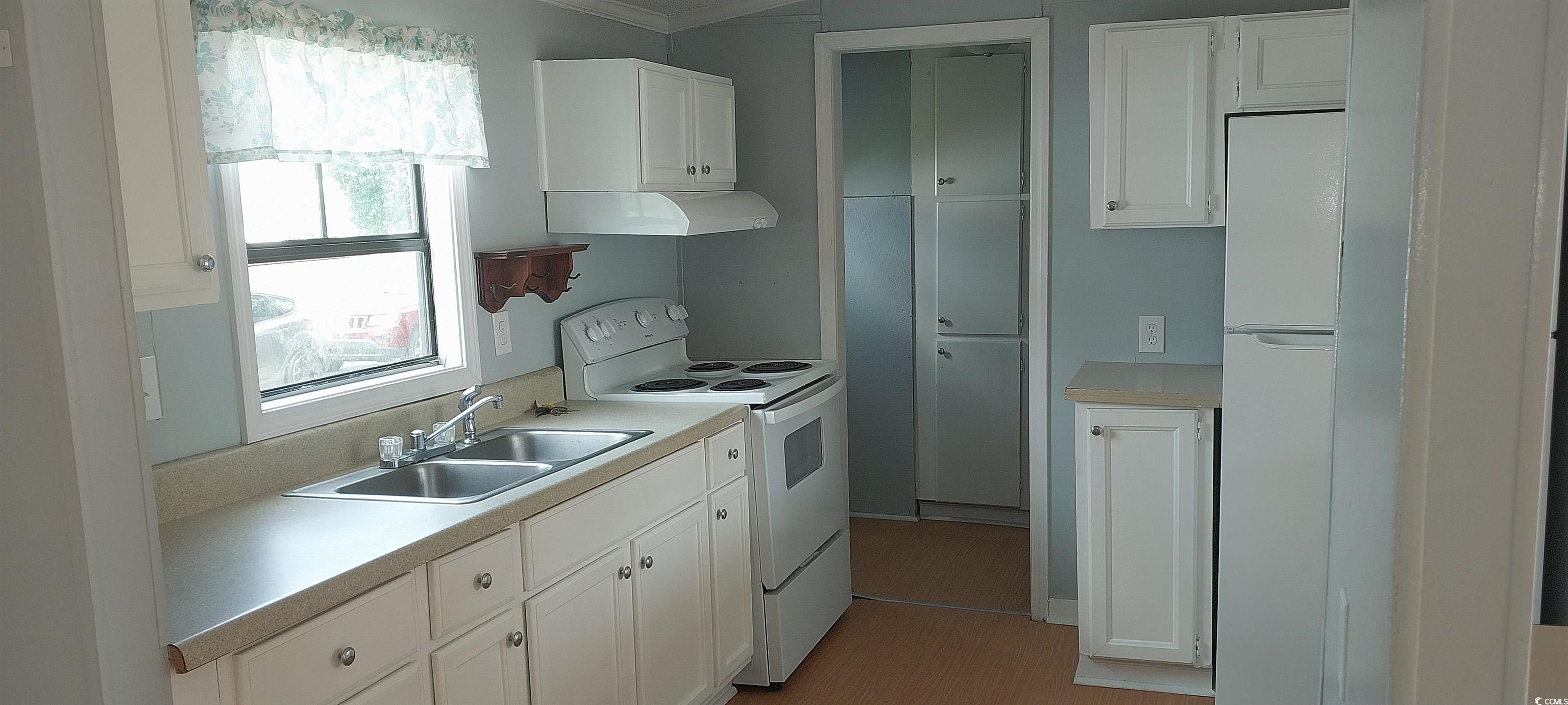 3802 Stern Dr. Property Photo 7