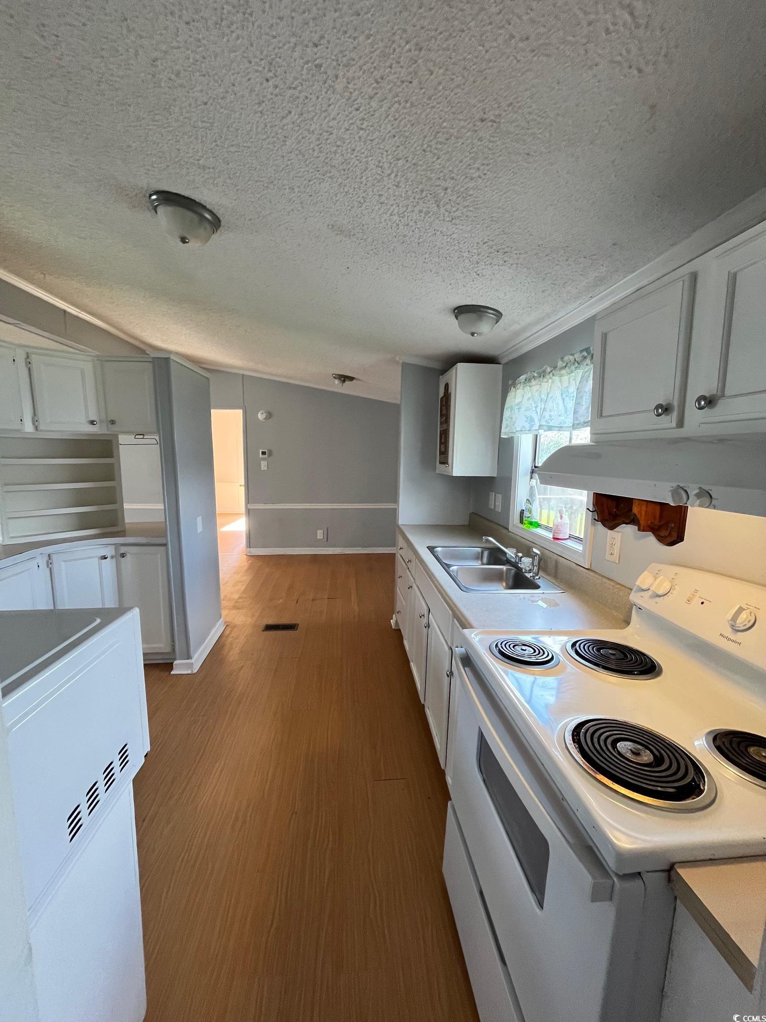 3802 Stern Dr. Property Photo 11