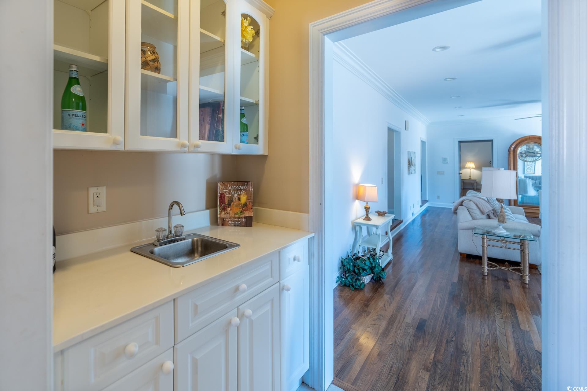 4546 River Rd. Property Photo 14