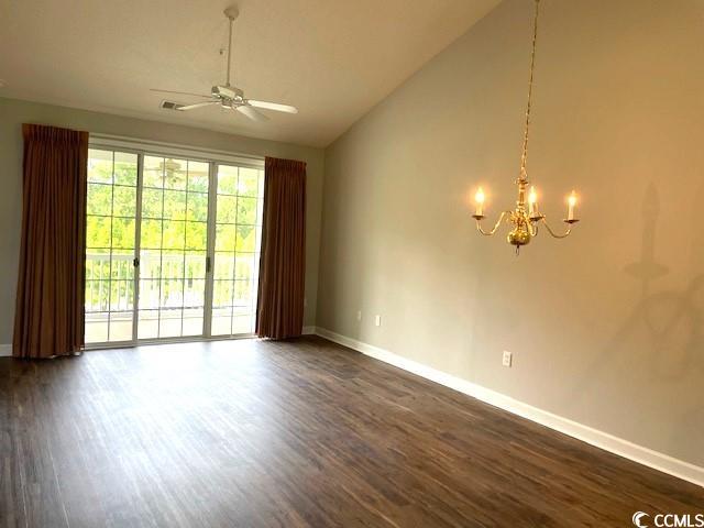 5825 Catalina Dr. Property Photo 3