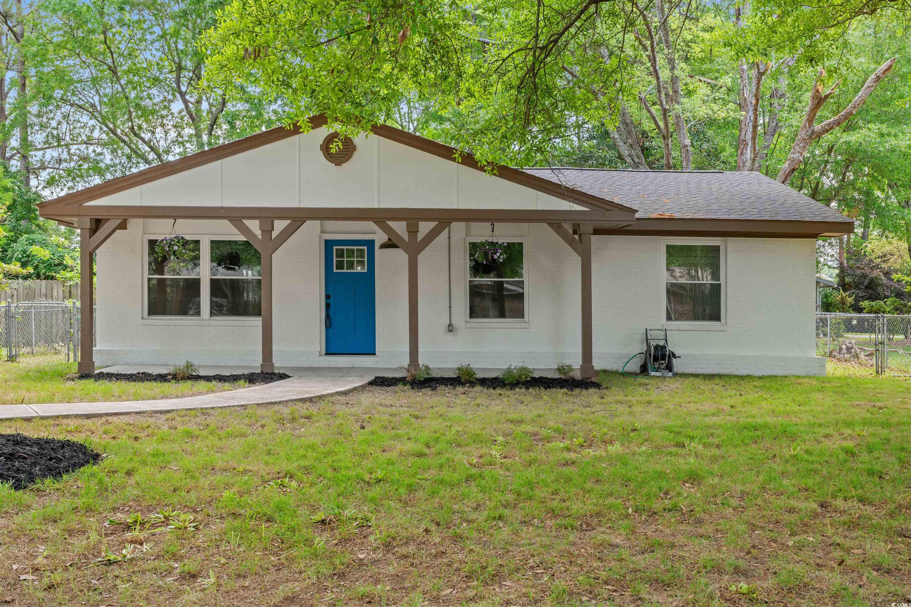 421 Villa Woods Dr. Property Photo 1