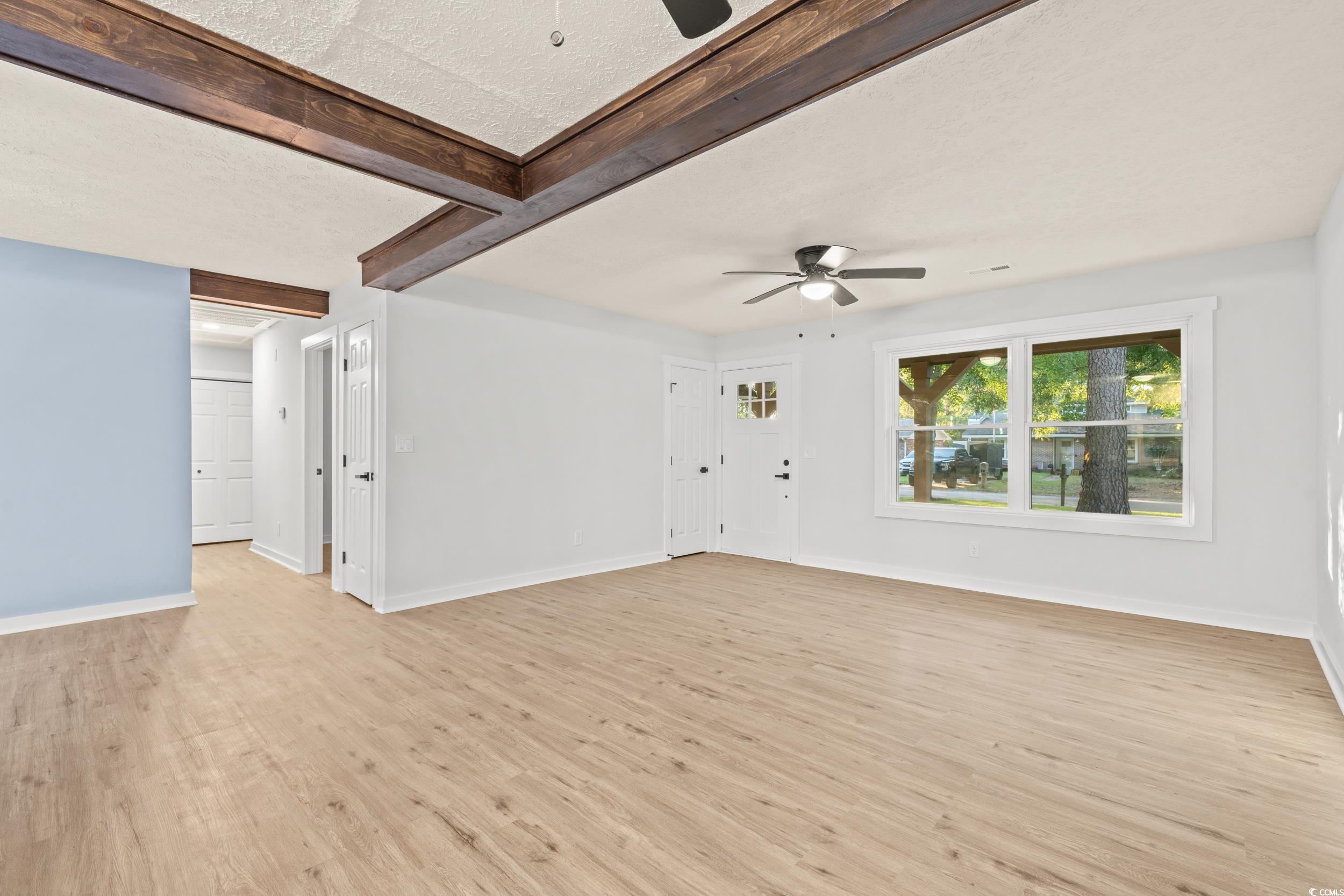 421 Villa Woods Dr. Property Photo 9