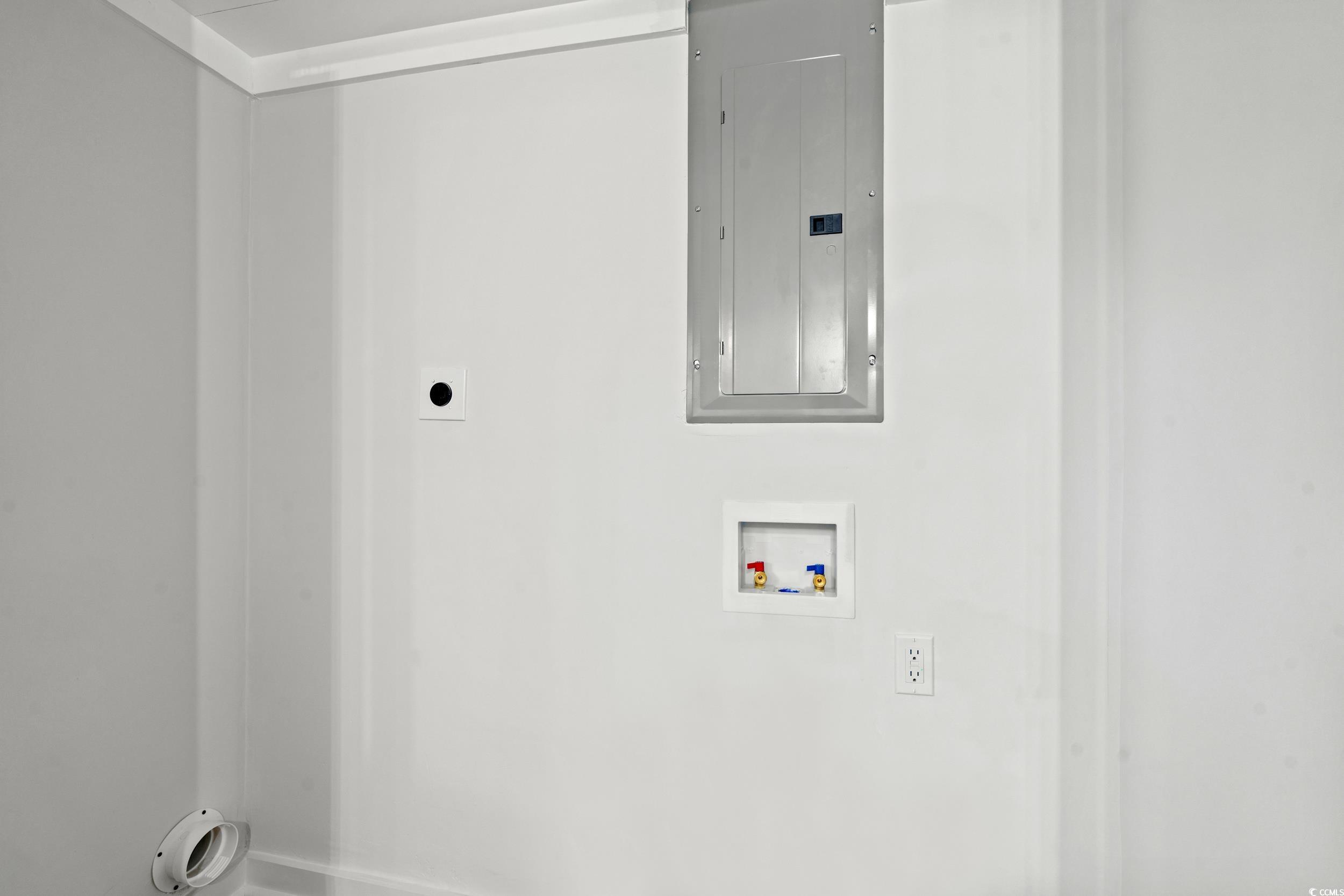 421 Villa Woods Dr. Property Photo 15