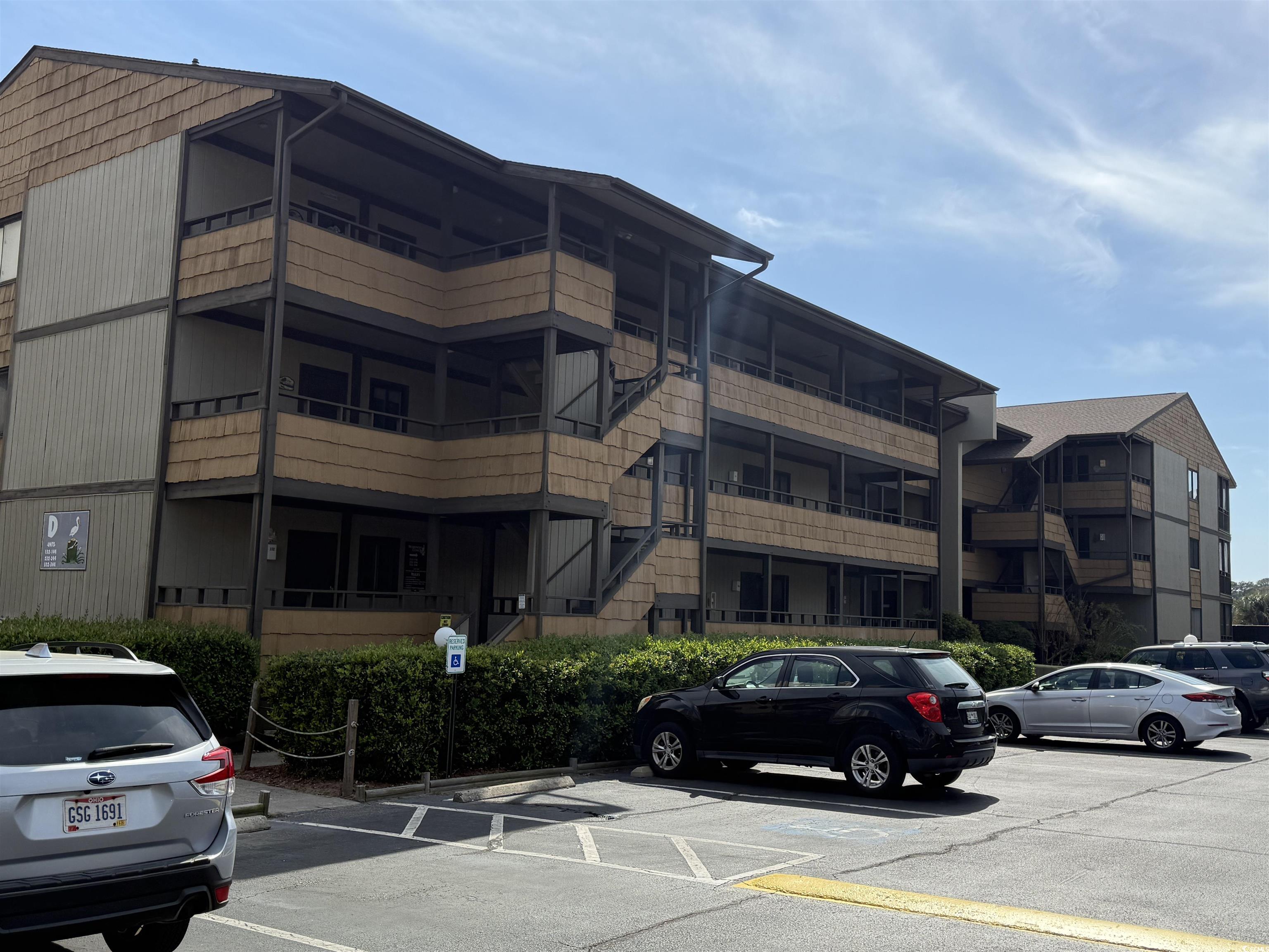 9501 Shore Dr. Property Photo 1