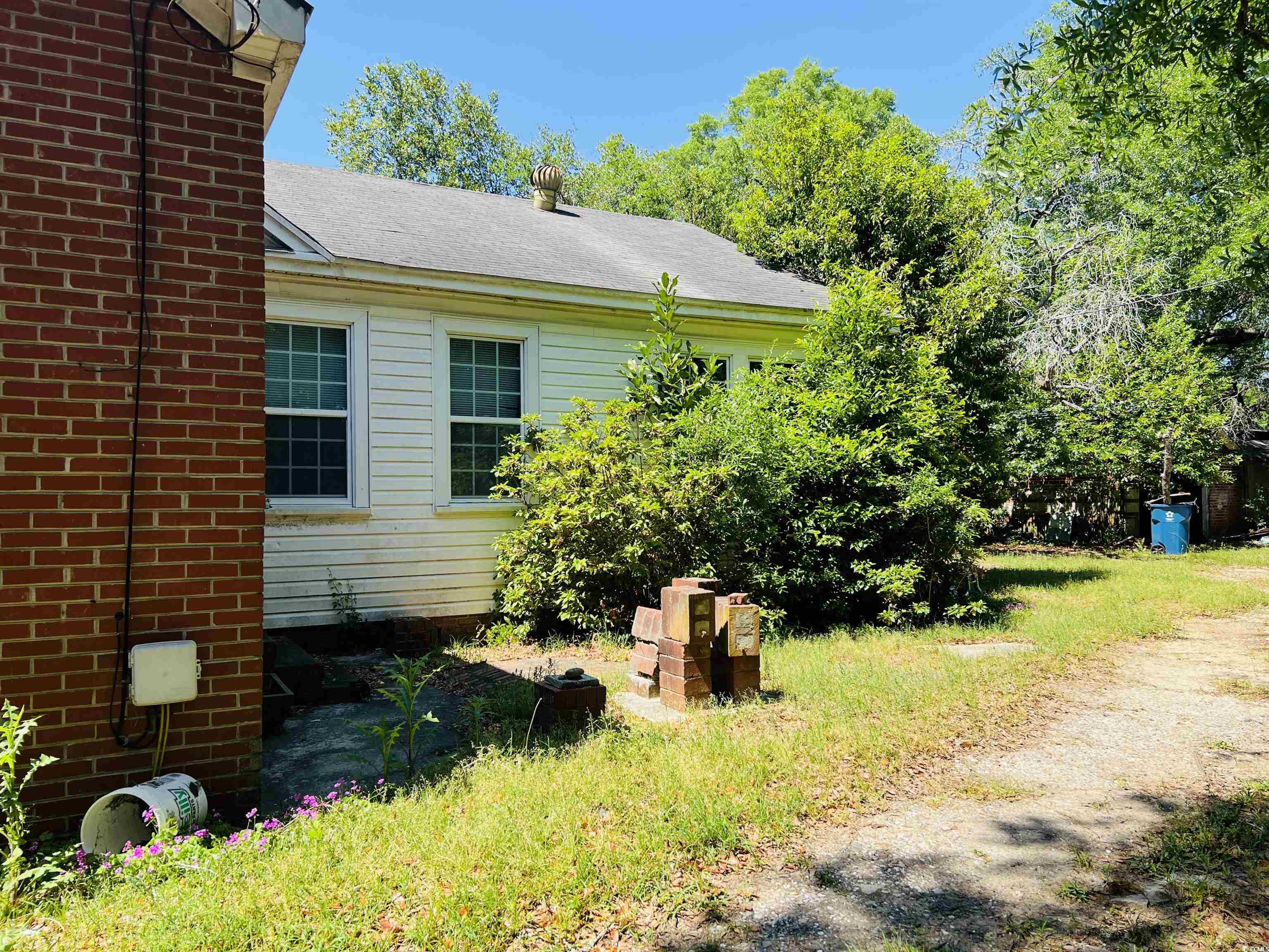 117 Cooper St. Property Photo 2