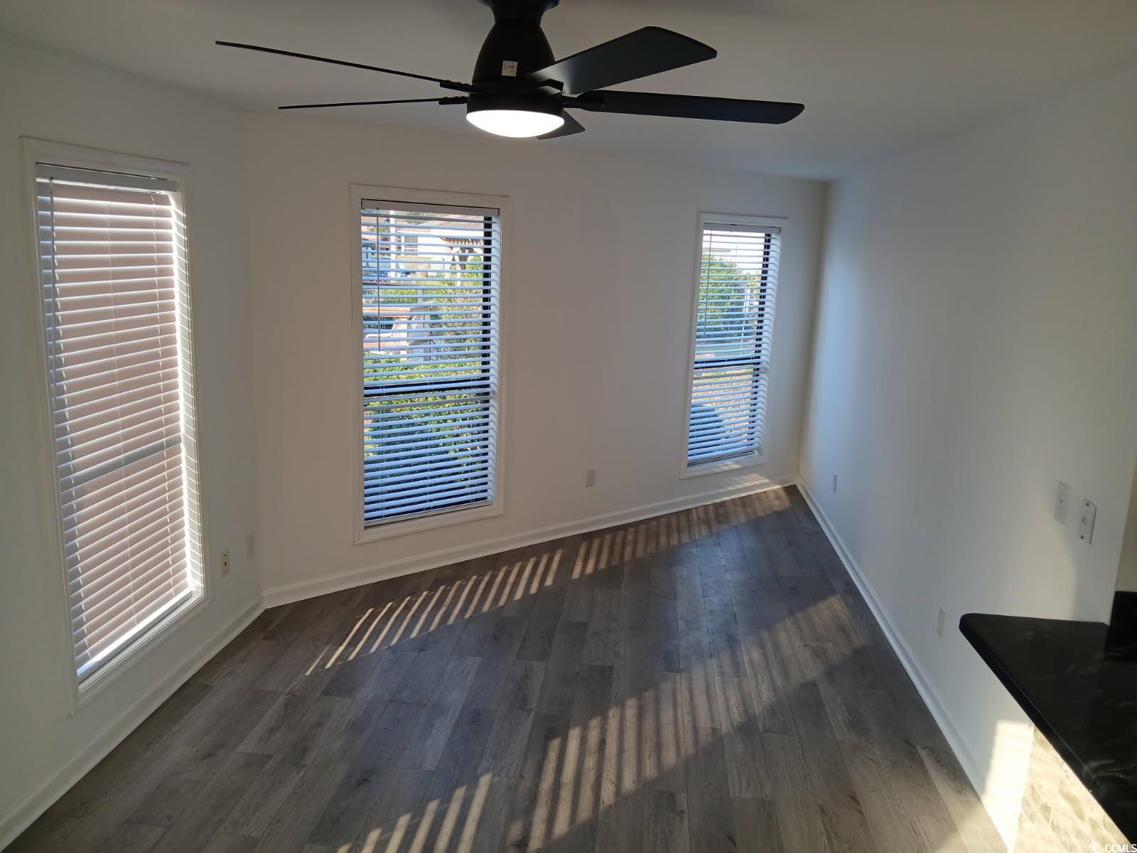 418 C Tree Top Ct. Property Photo 3