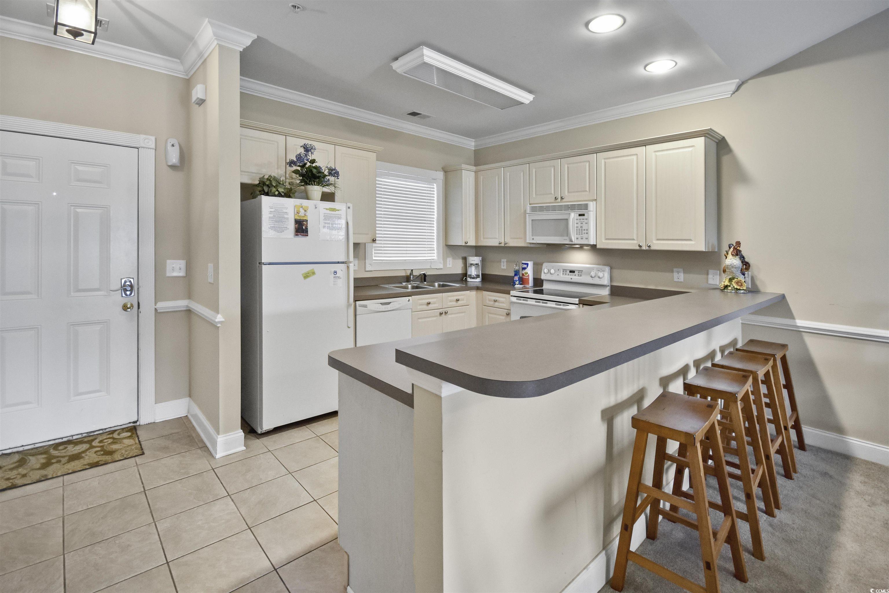 4878 Luster Leaf Circle Property Photo 7