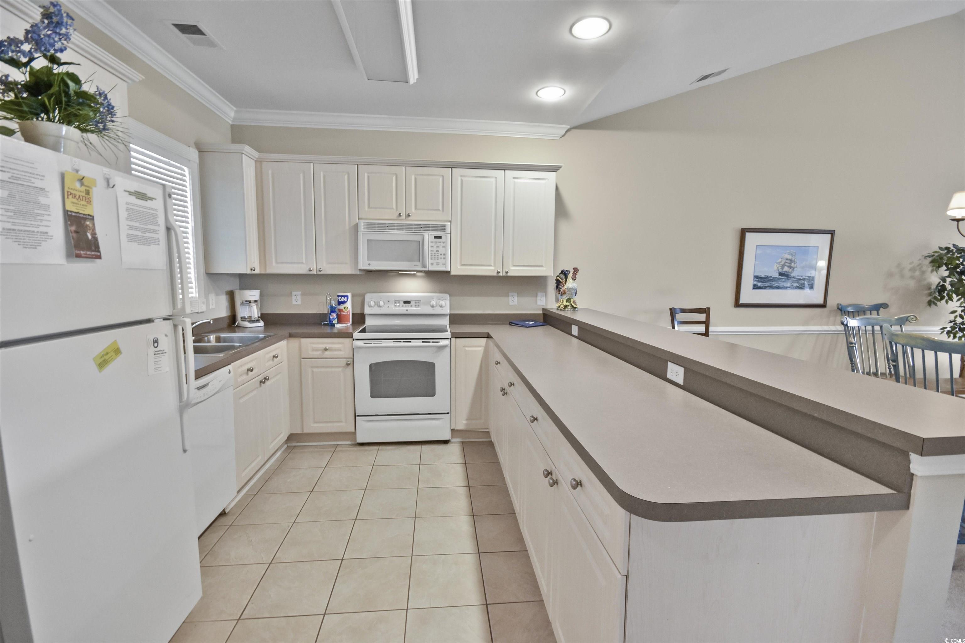 4878 Luster Leaf Circle Property Photo 8