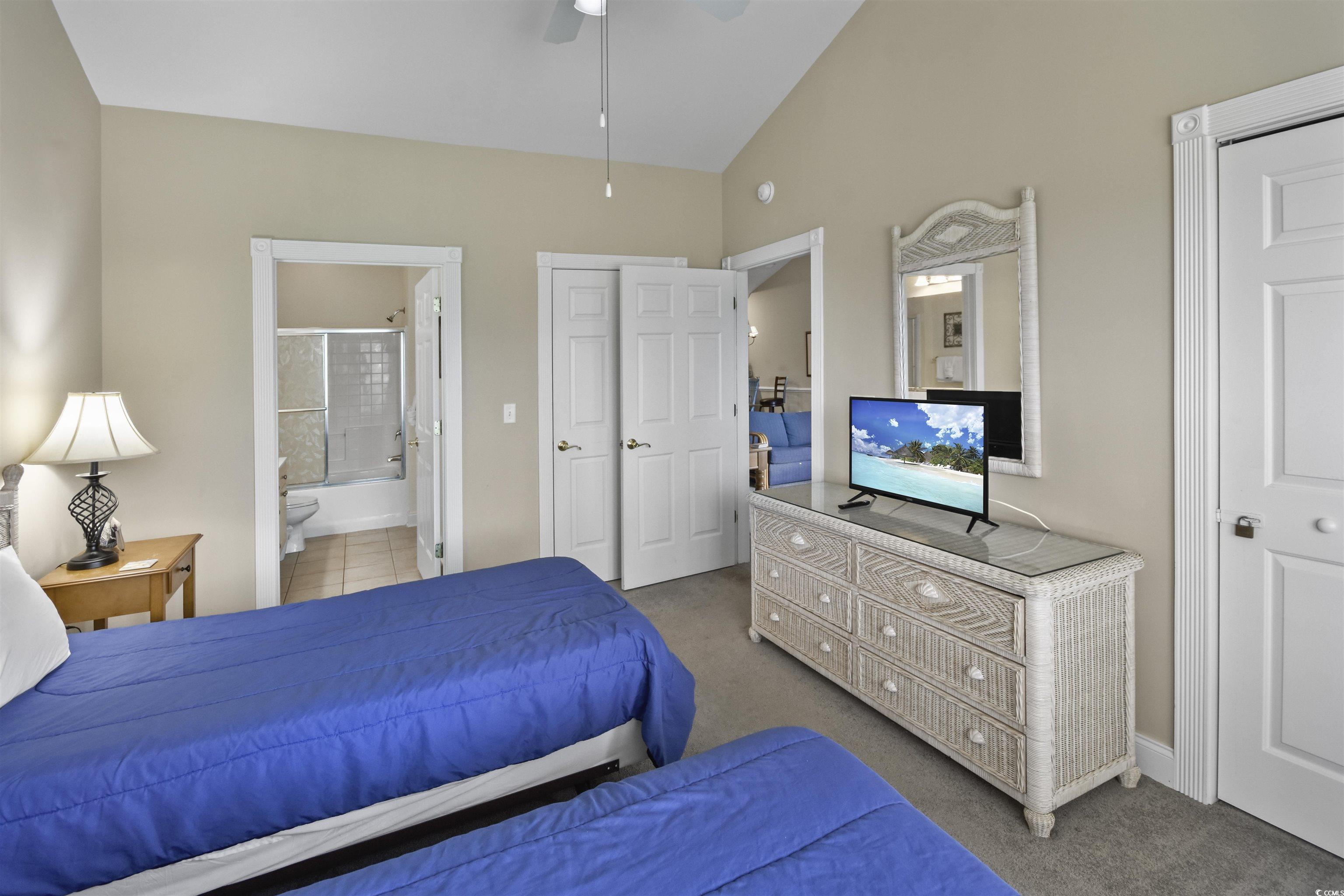 4878 Luster Leaf Circle Property Photo 12