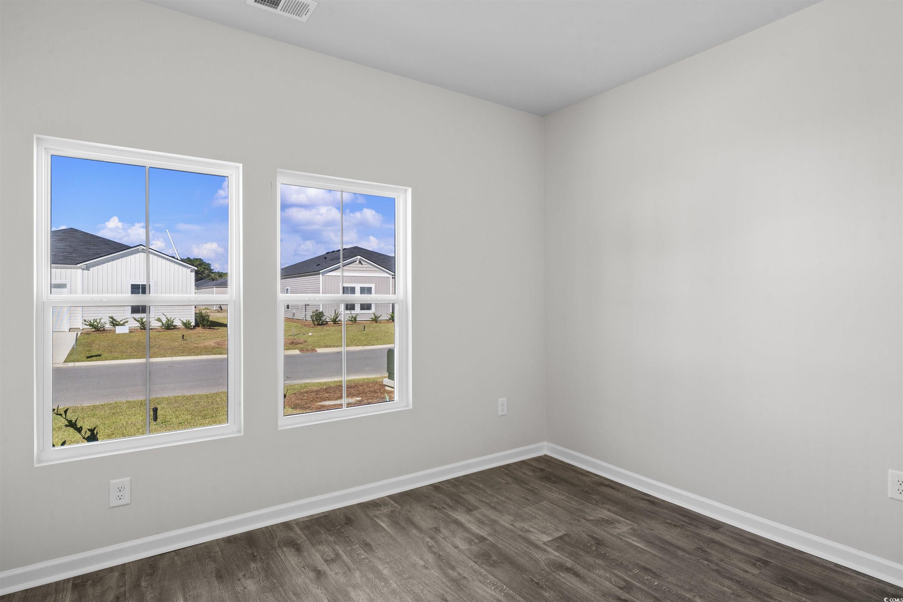 1043 Sentinel Ct. Property Photo 9