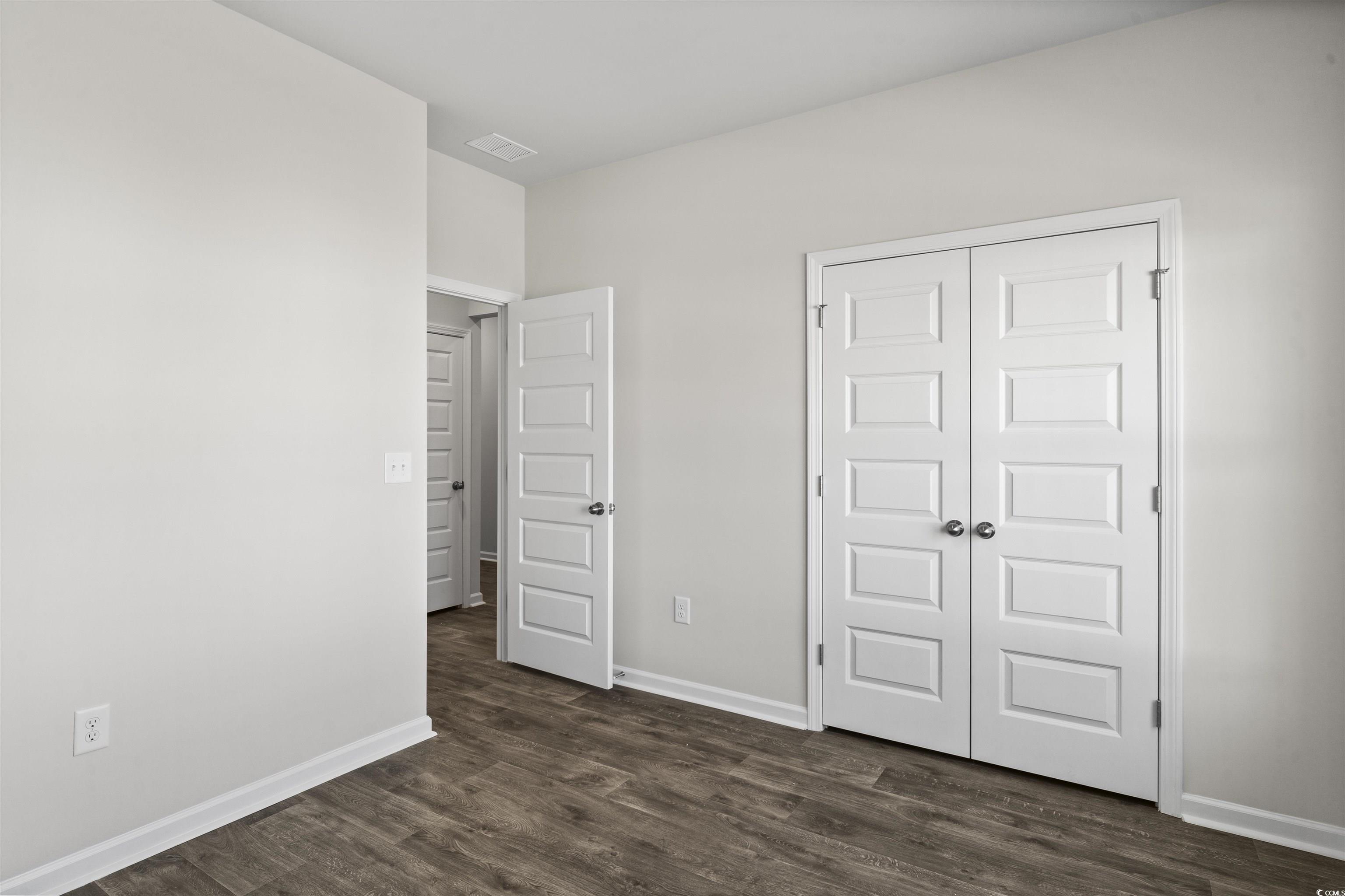 1043 Sentinel Ct. Property Photo 10