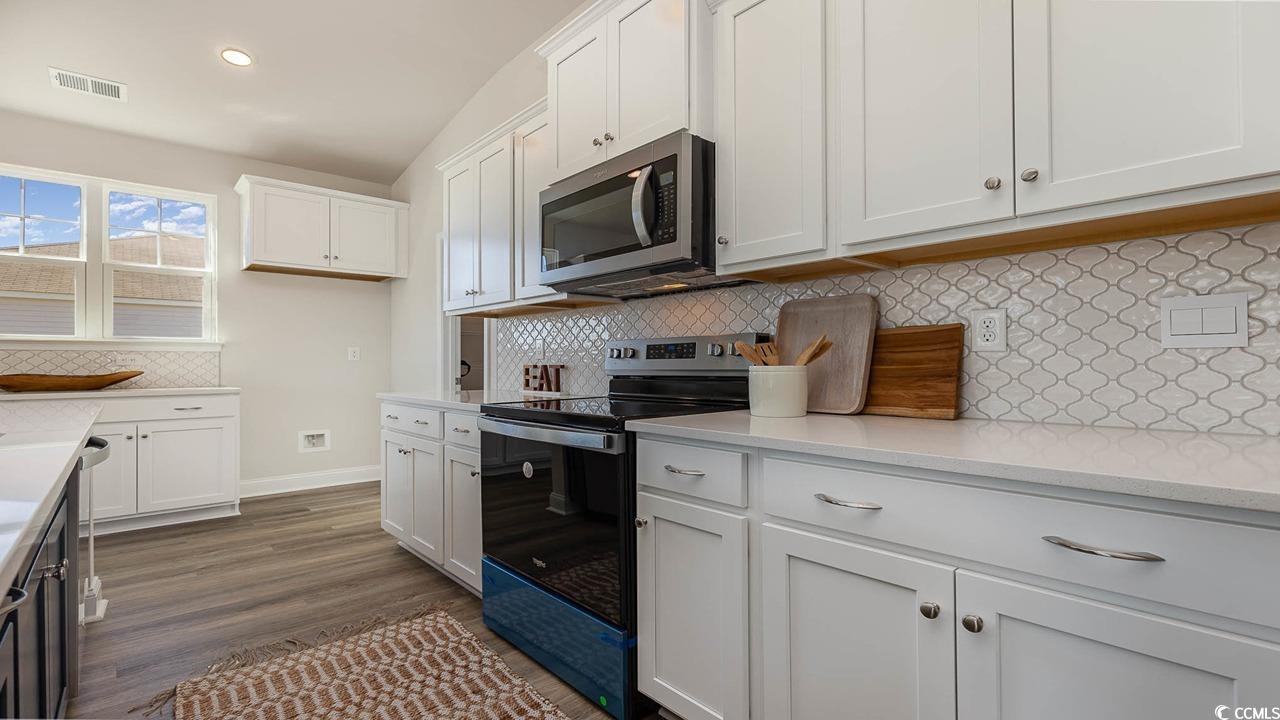 334 Glacier Way Property Photo 3