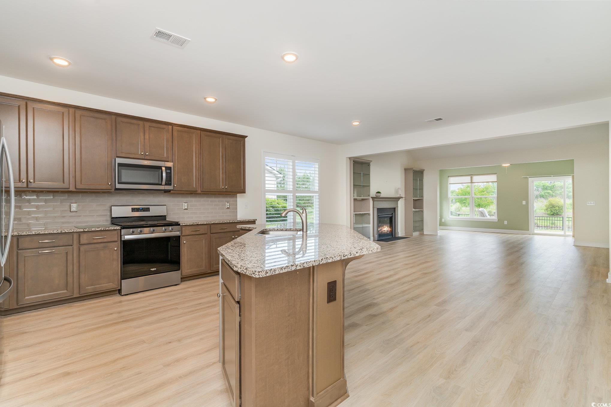 1827 Parish Way Property Photo 16