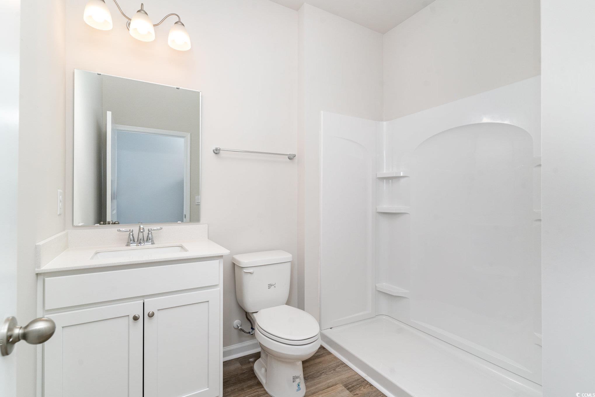 885 Ireland Dr. Property Photo 32