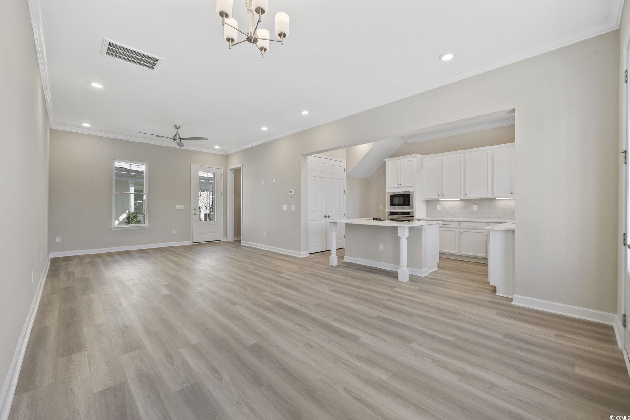 2800 Cook Circle Property Photo 3