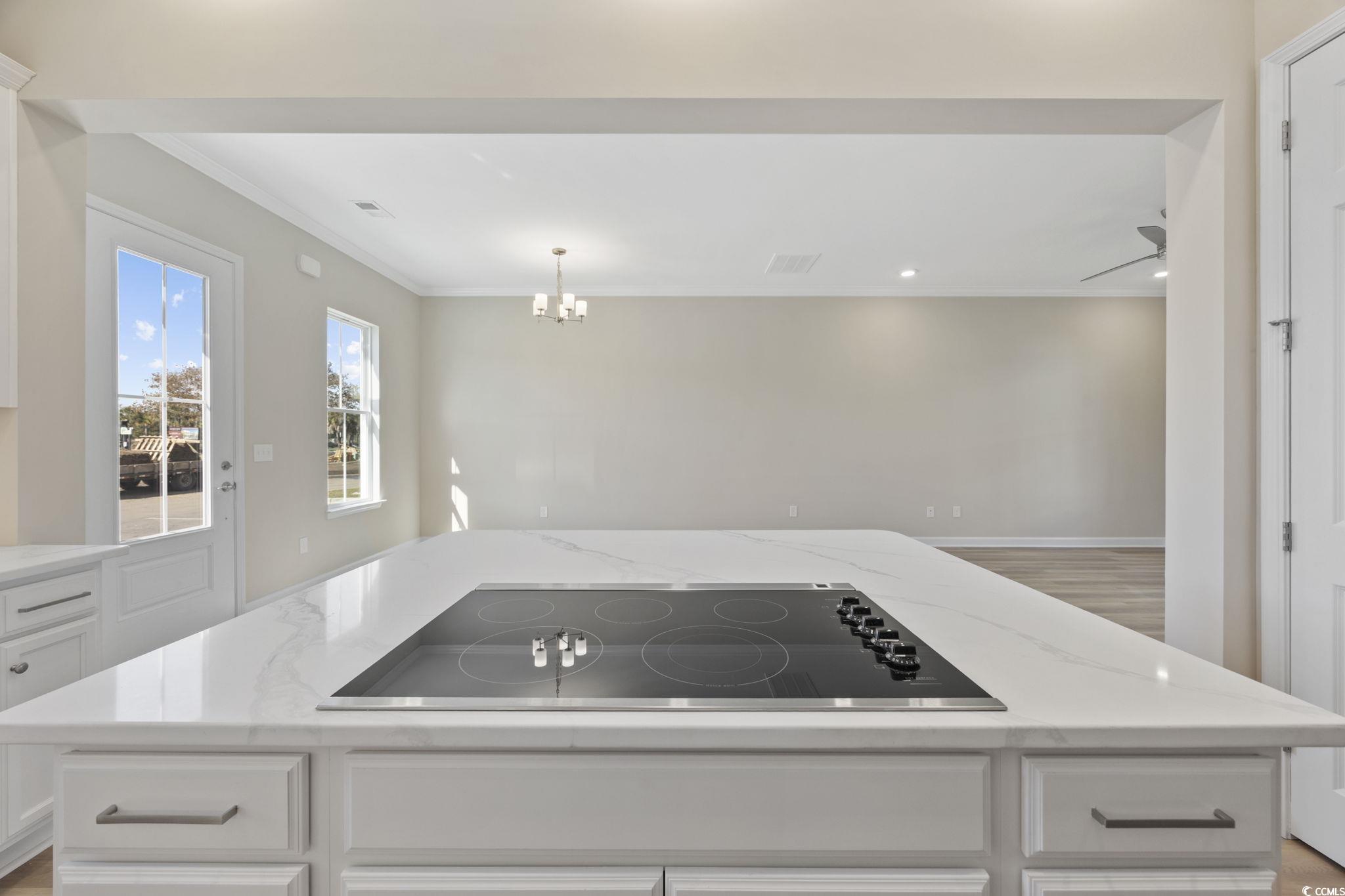 2800 Cook Circle Property Photo 8