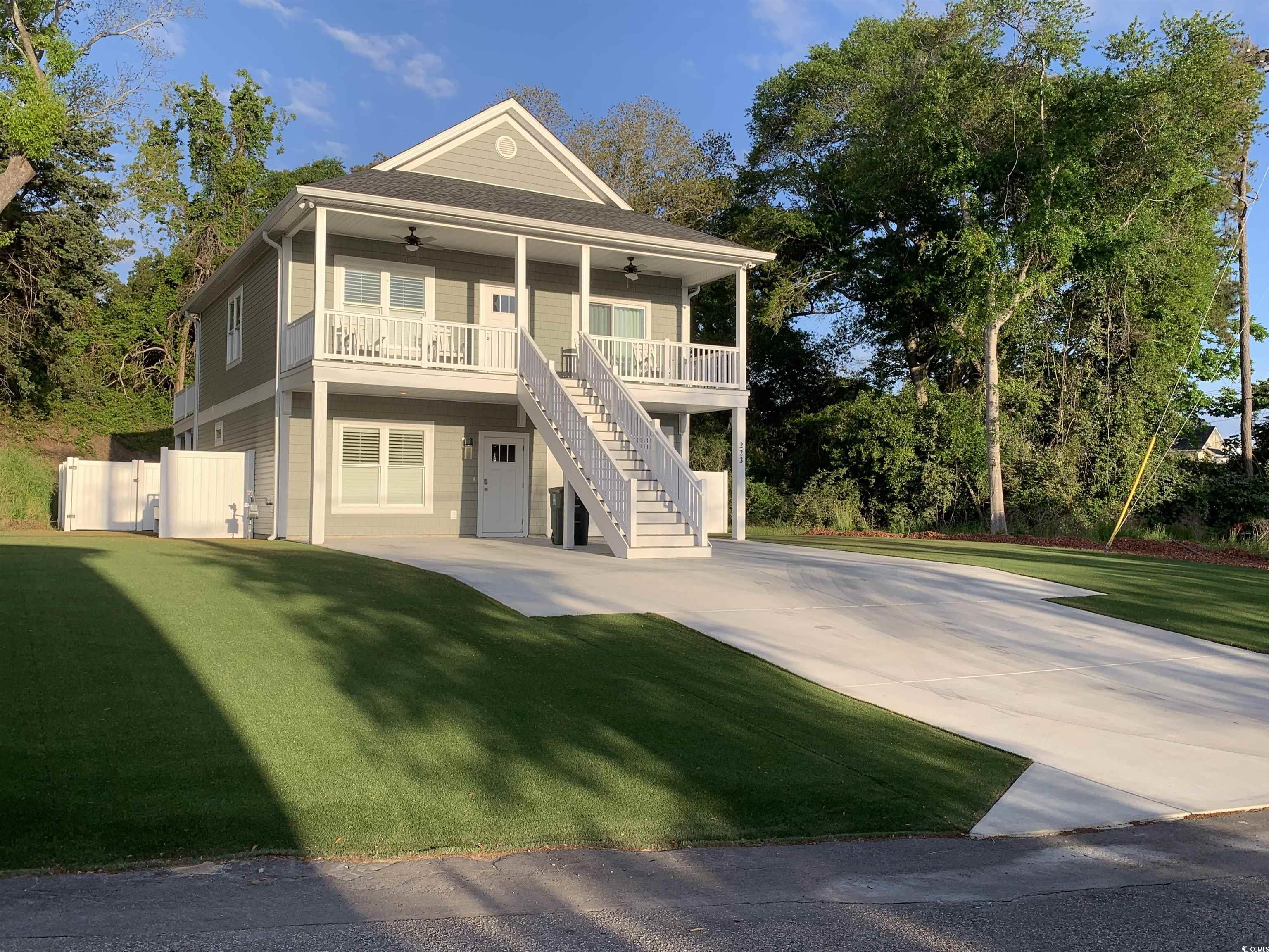 223 S 9th Ave. S Property Photo 2