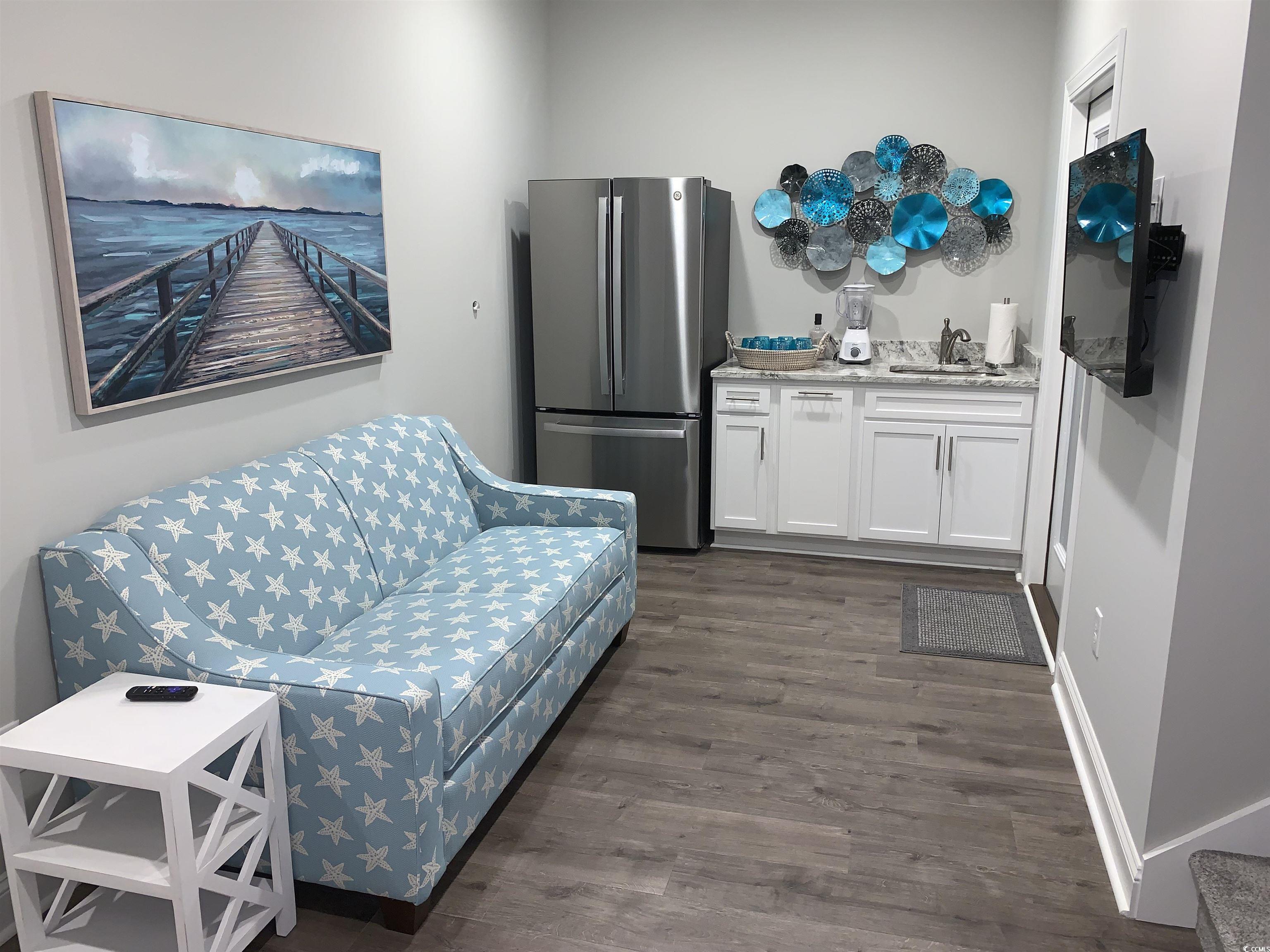 223 S 9th Ave. S Property Photo 12