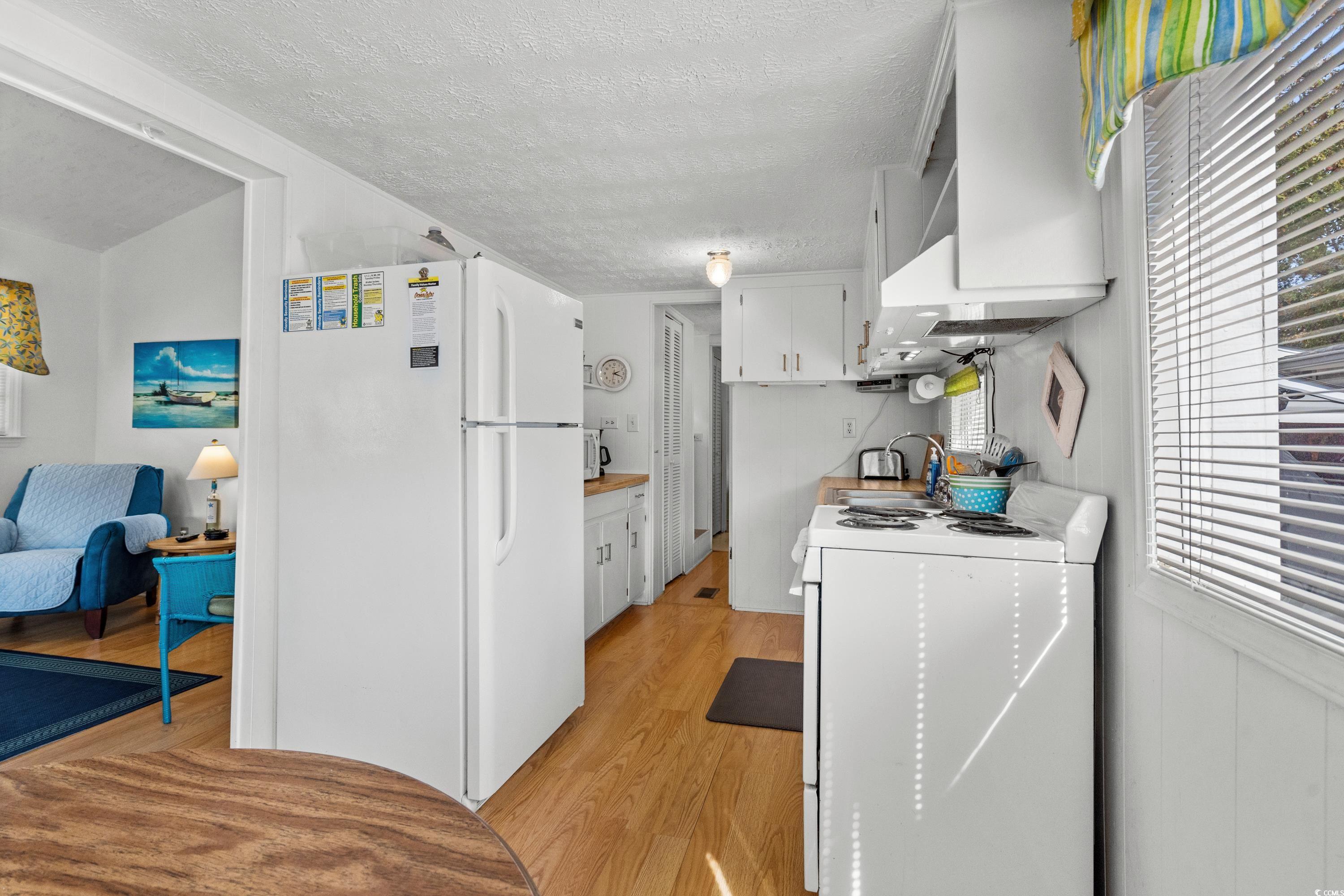 6001- 1776 S Kings Highway Property Photo 13