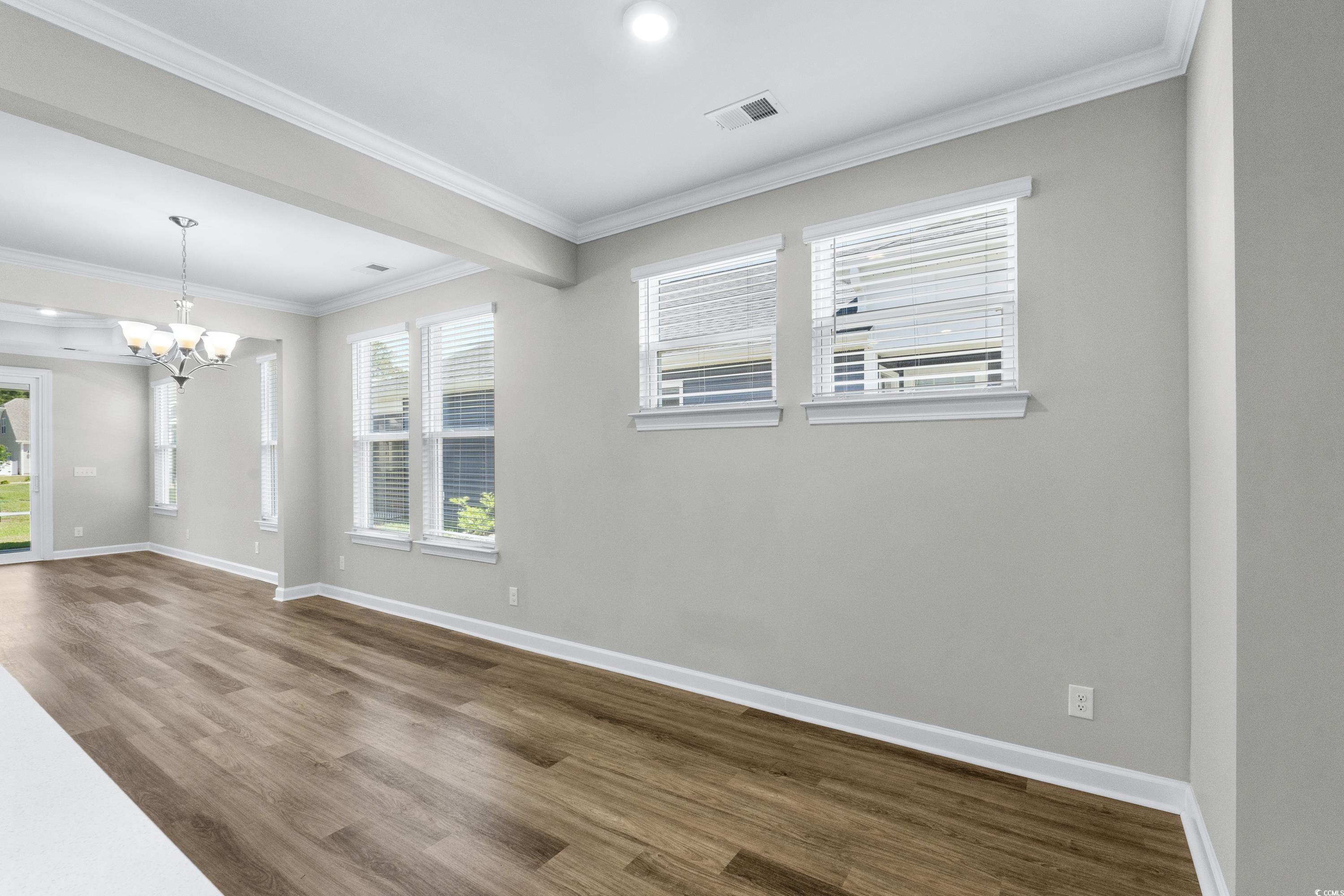 1031 Cascade Loop Property Photo 9