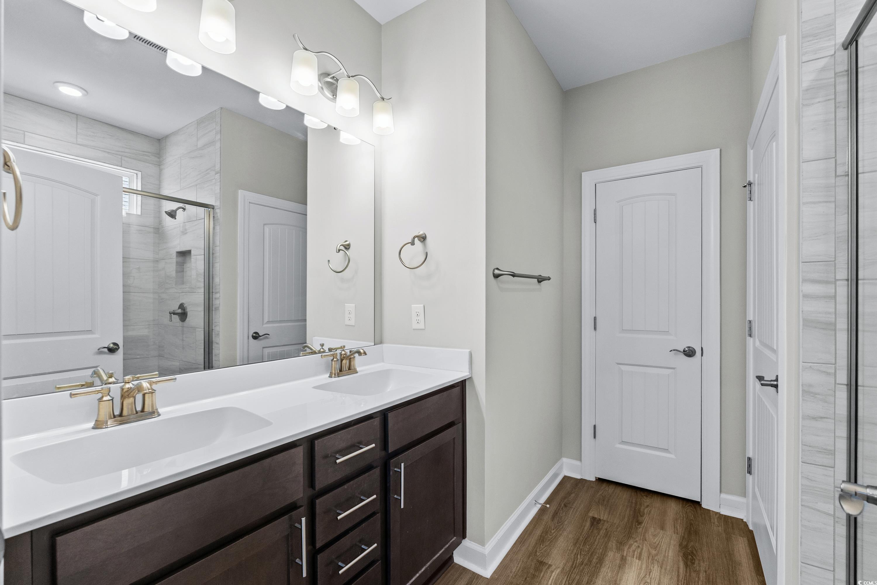 1031 Cascade Loop Property Photo 18