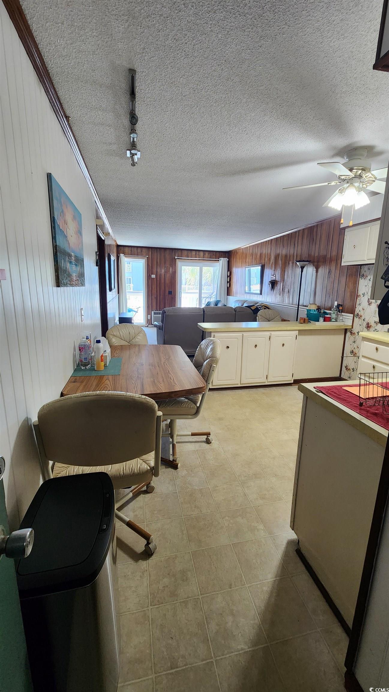 9540 Shore Dr. Property Photo 3