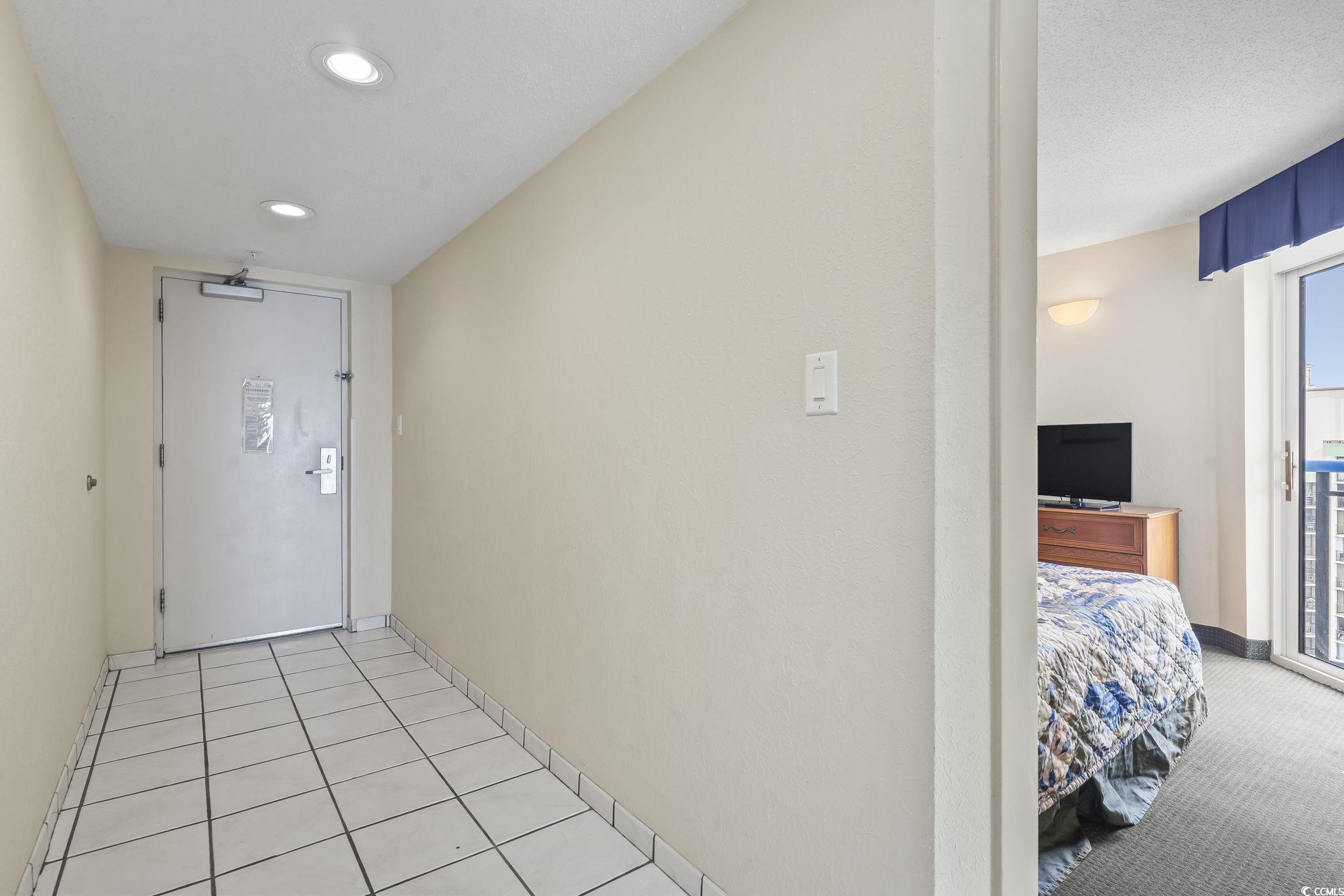 2300 N Ocean Blvd. Property Photo 2