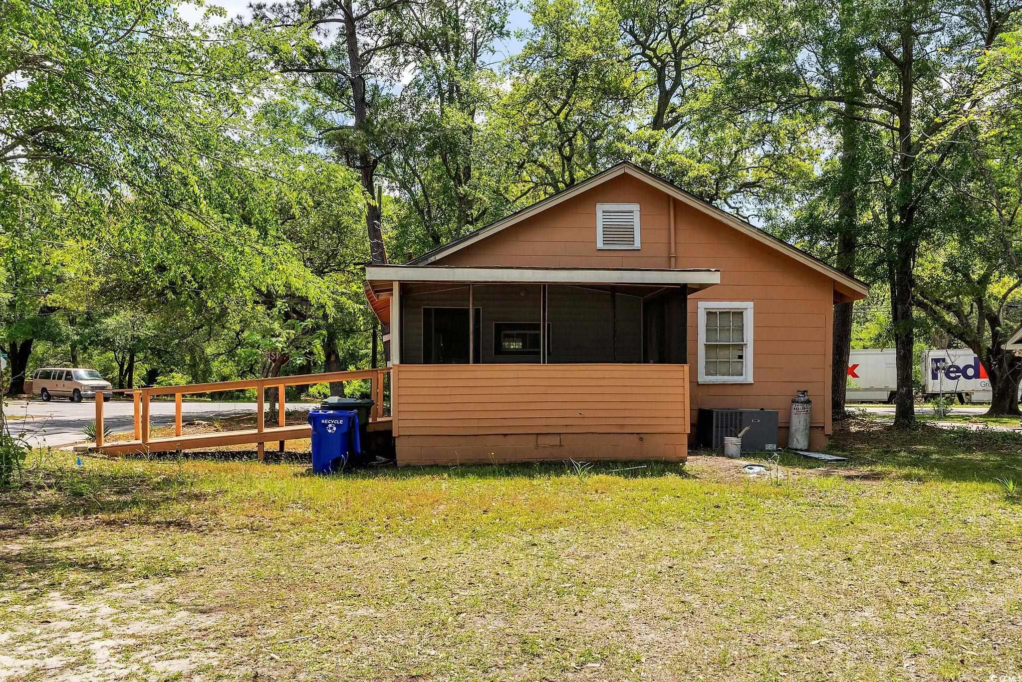1800 9th Ave. Property Photo 5
