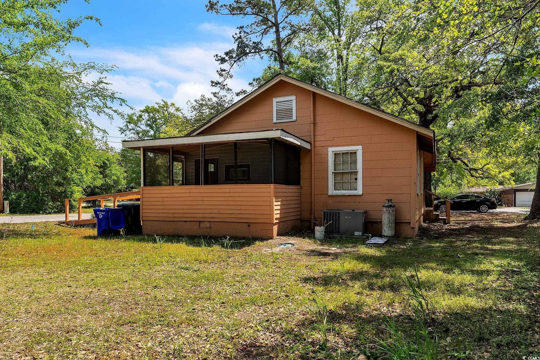 1800 9th Ave. Property Photo 6