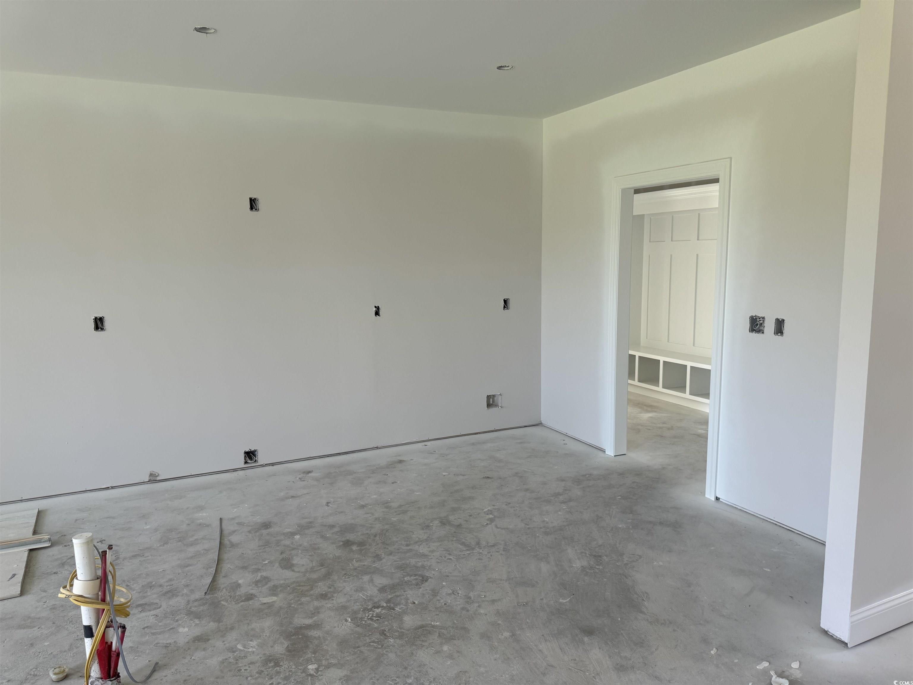 4971 Dupont Rd. Property Photo 5