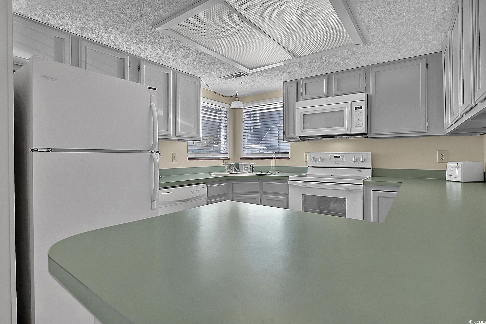 829 9th Ave. S Property Photo 11