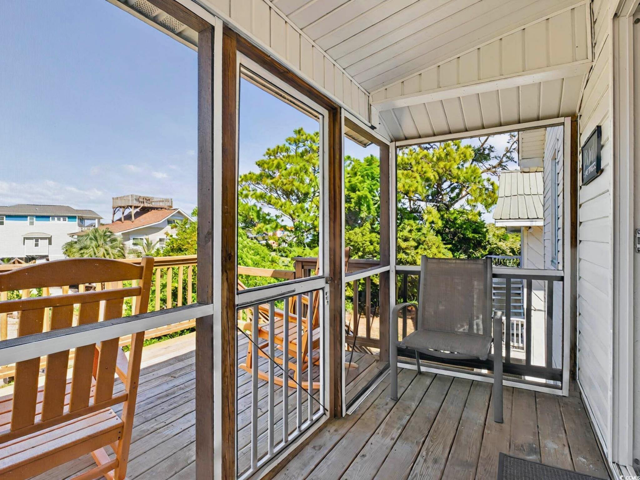 118 Seaside St. Property Photo 9