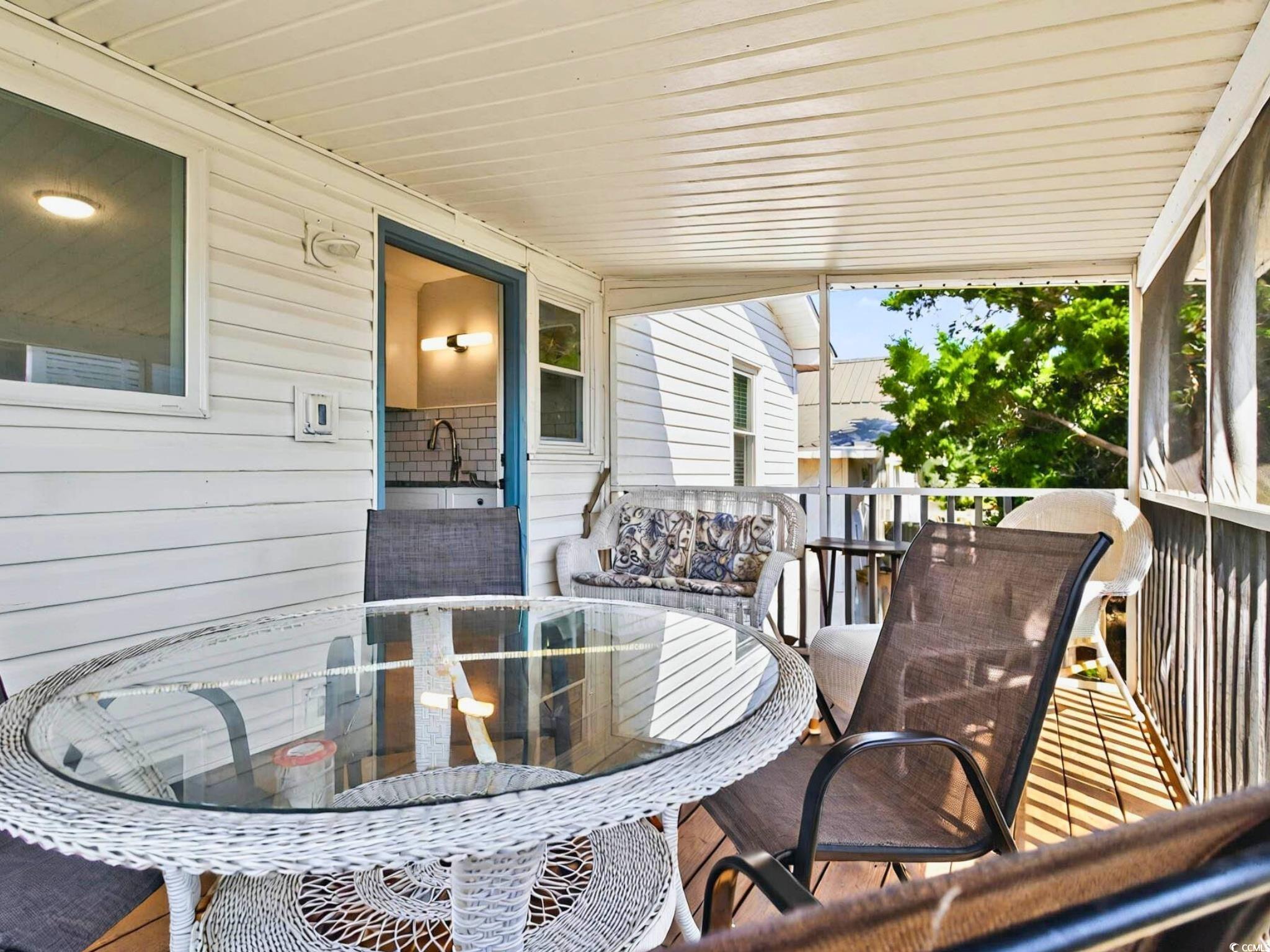 118 Seaside St. Property Photo 15