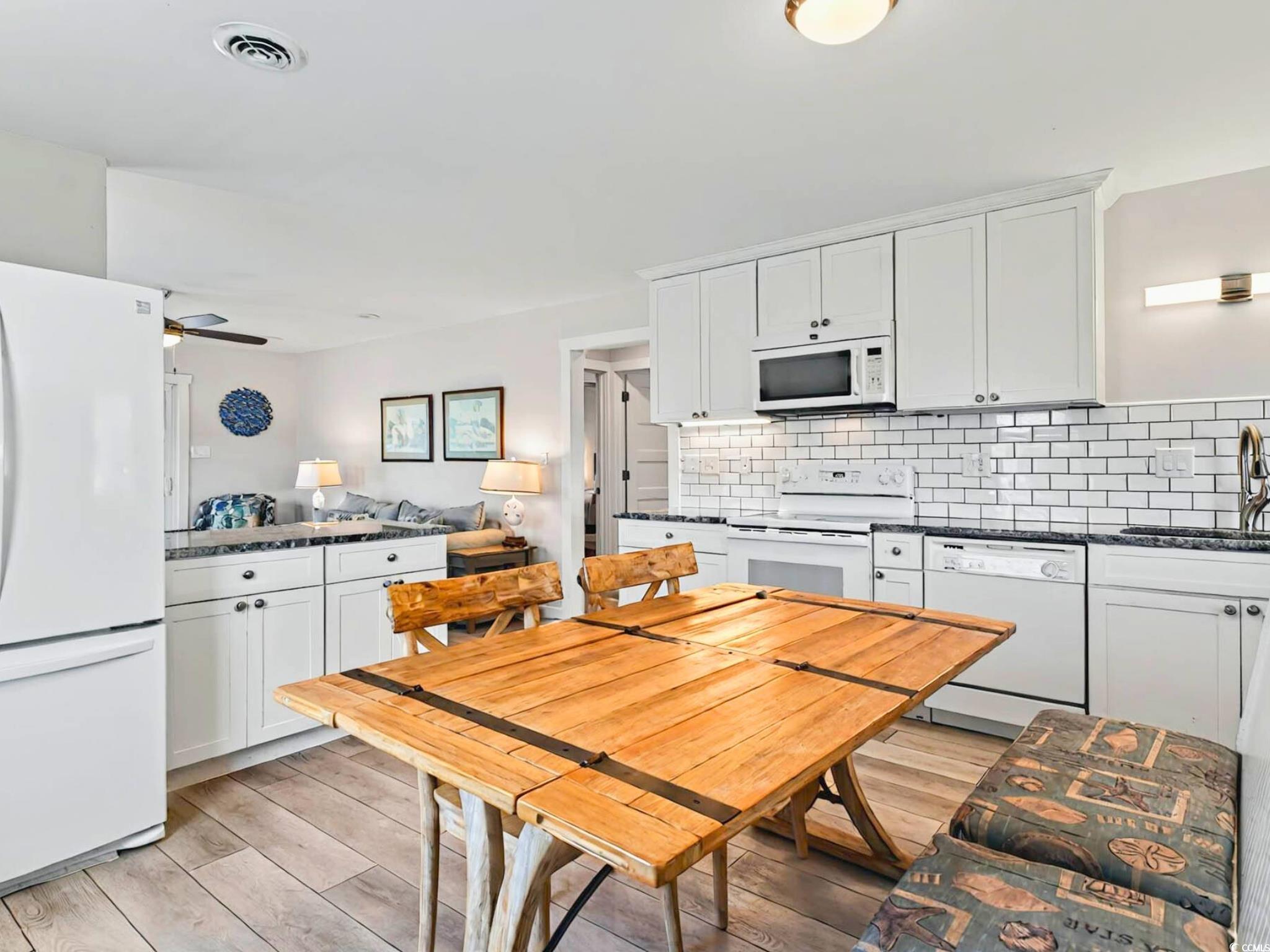 118 Seaside St. Property Photo 20