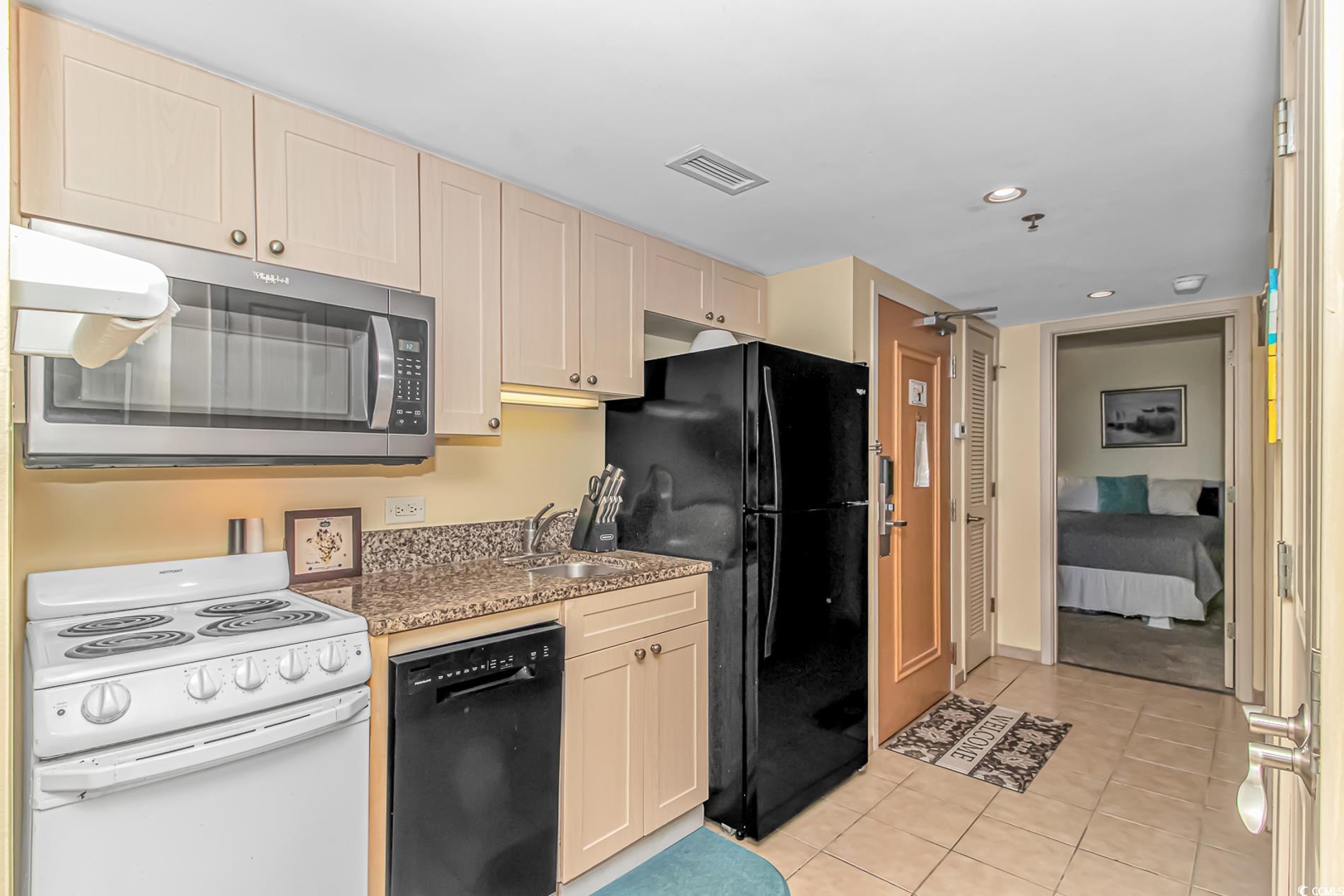 2301 S Ocean Blvd. Property Photo 3