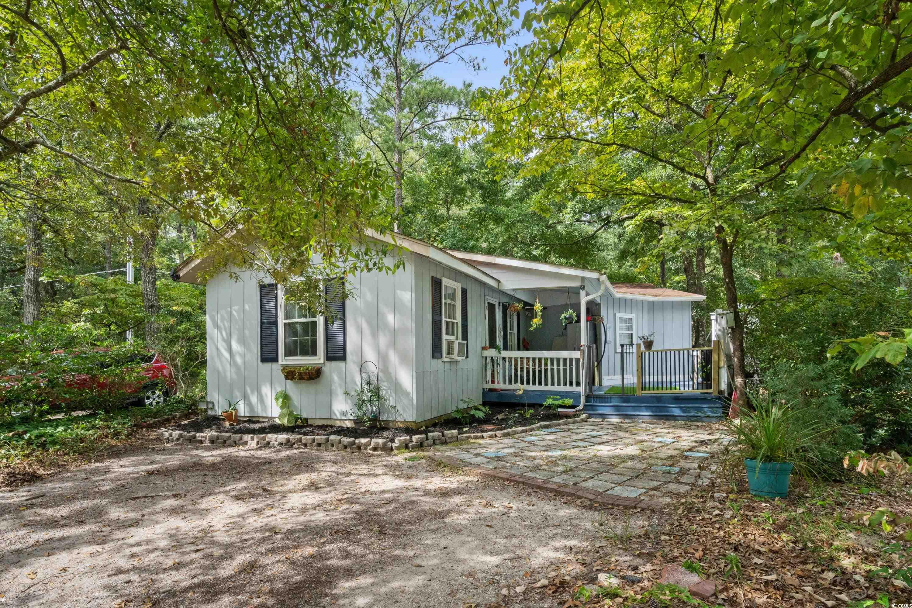 2128 Adams Circle Property Photo 1