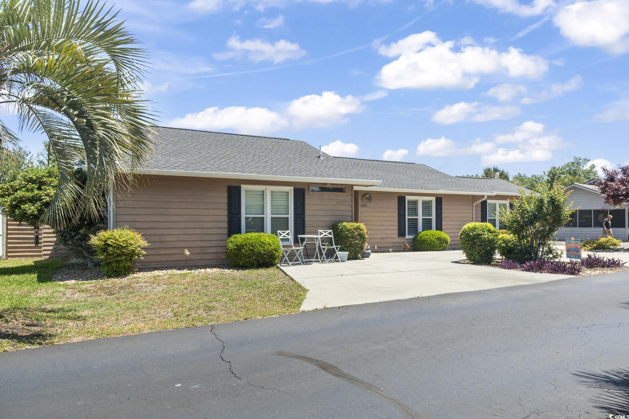 634 Cypress Ln. Property Photo 4