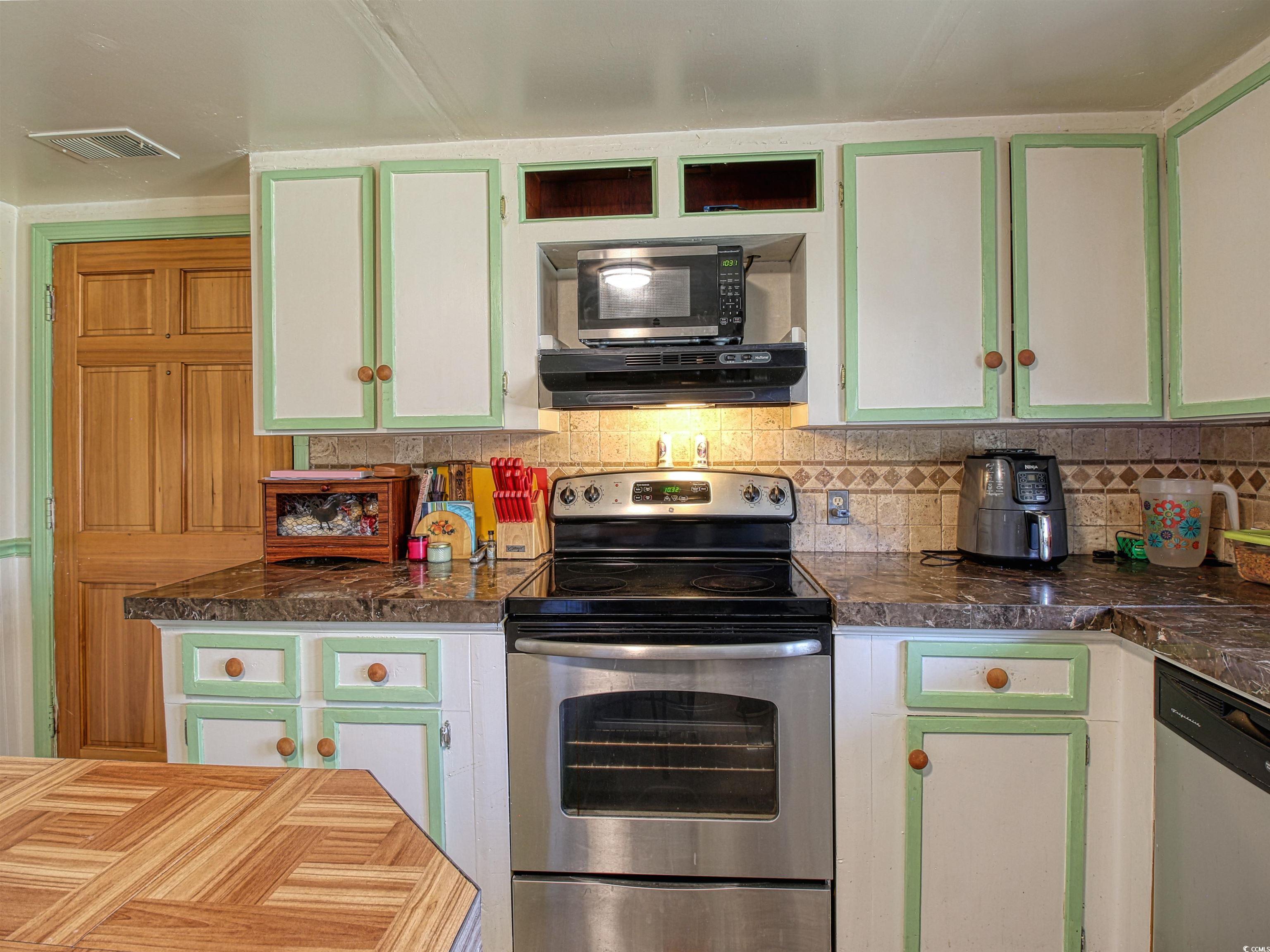 2917 Chippenham Rd. Property Photo 11