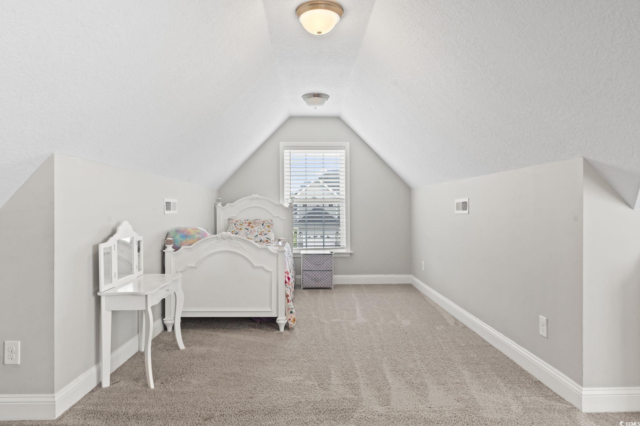 712 Hobonny Loop Property Photo 31