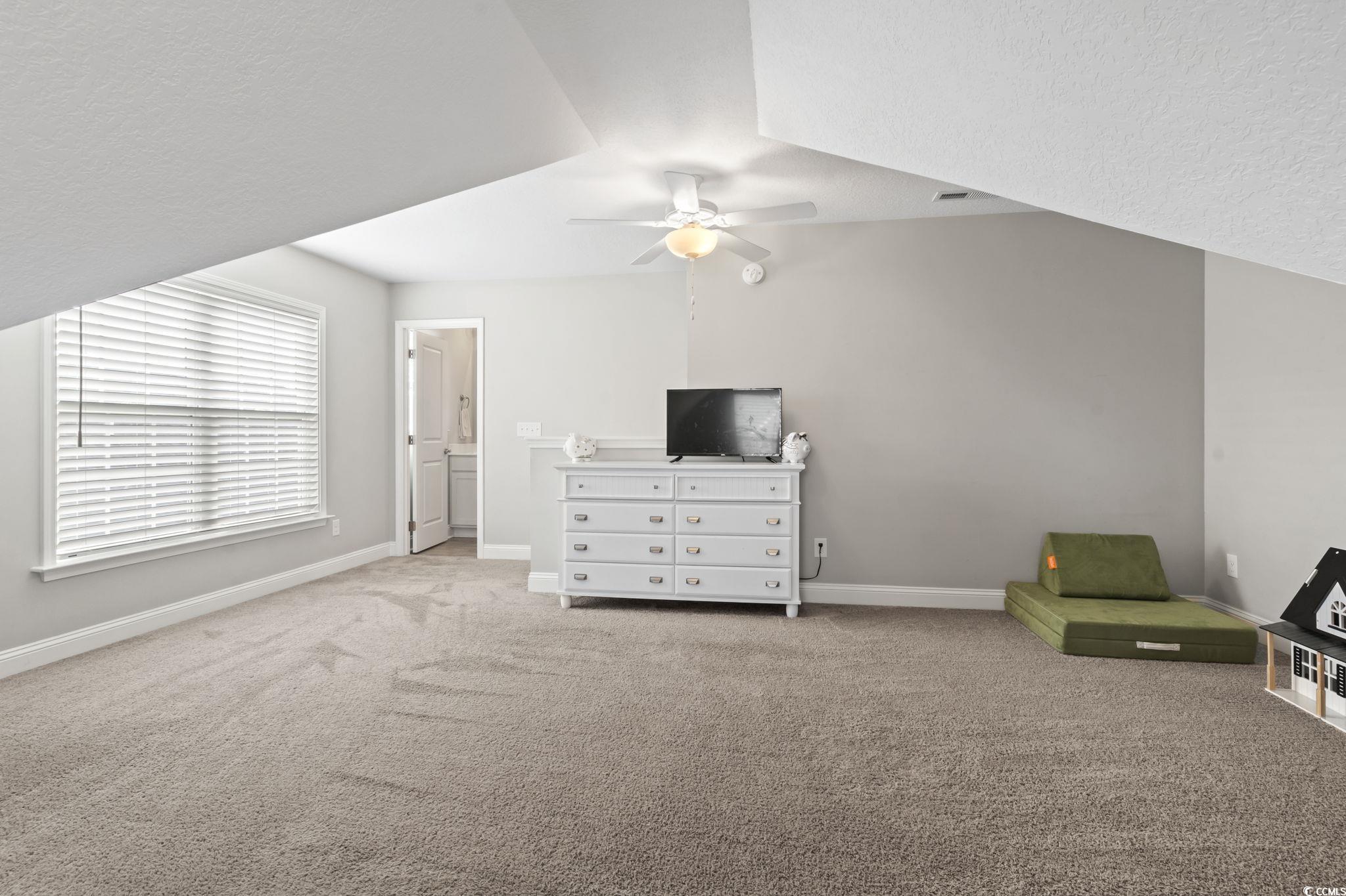 712 Hobonny Loop Property Photo 32