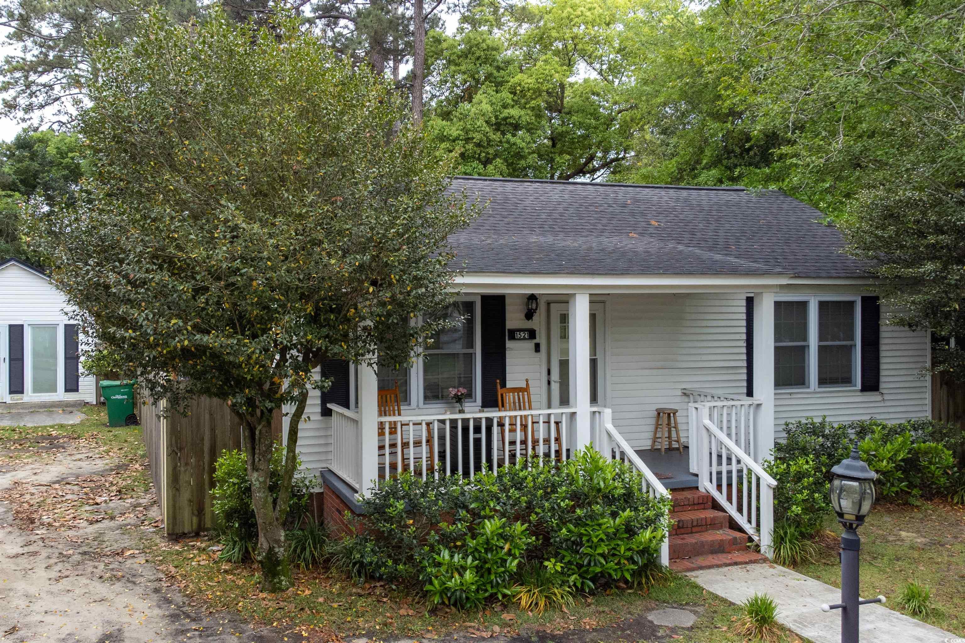 1521 Front St. Property Photo 1