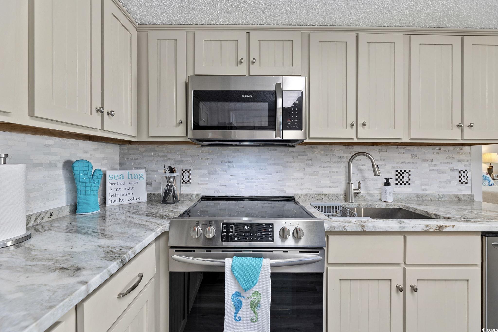 1108 N Waccamaw Dr. Property Photo 13