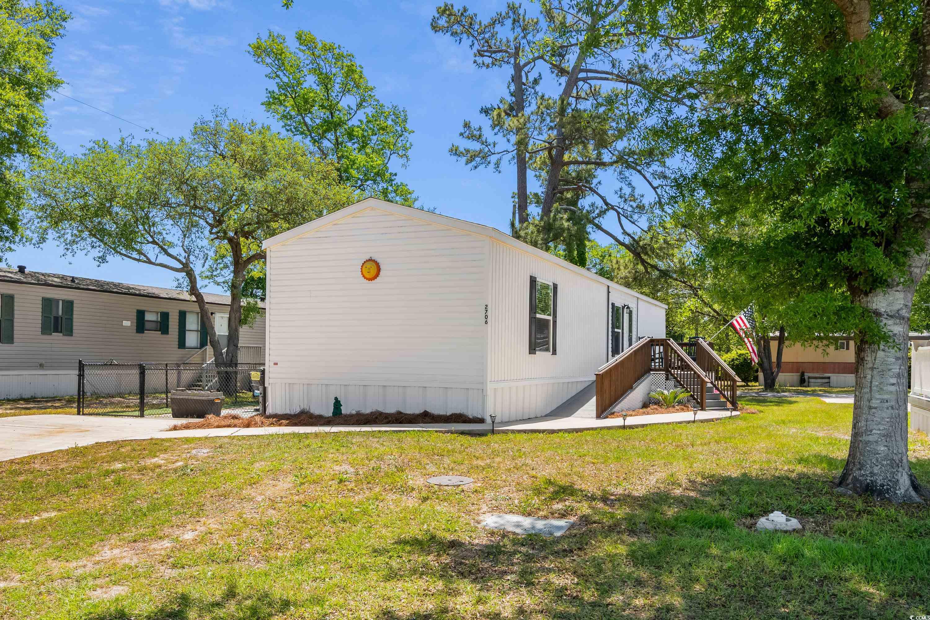 2706 Willow St. Property Photo 1