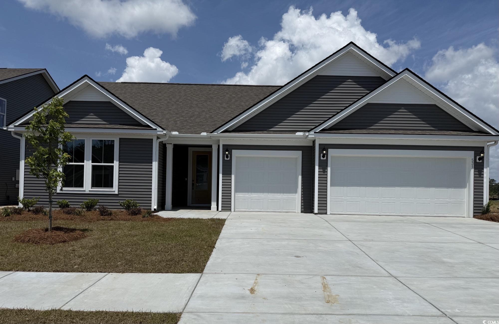 531 Oak Landing Dr. Property Photo 1