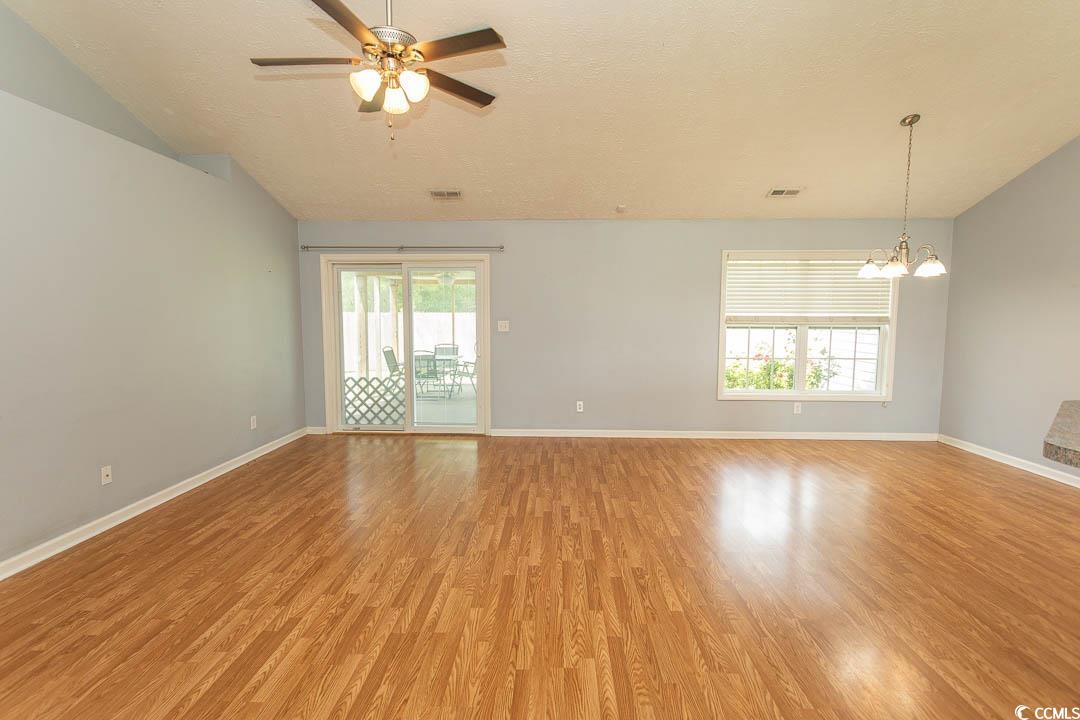 908 Hornbeam Ct. Property Photo 4