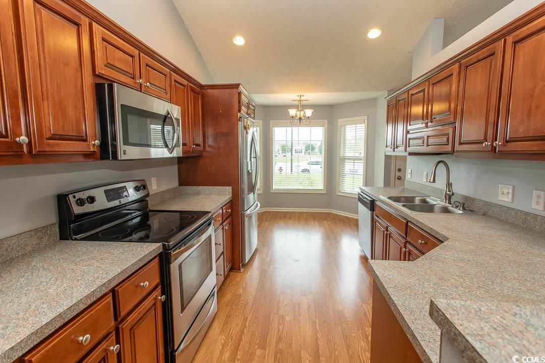 908 Hornbeam Ct. Property Photo 10