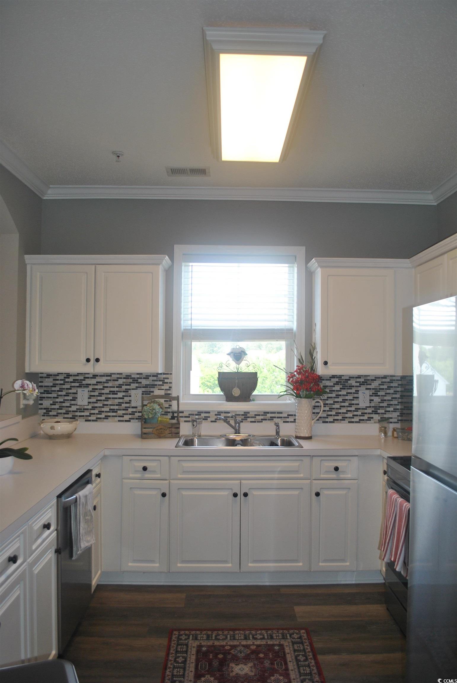500 Wickham Dr. Property Photo 5
